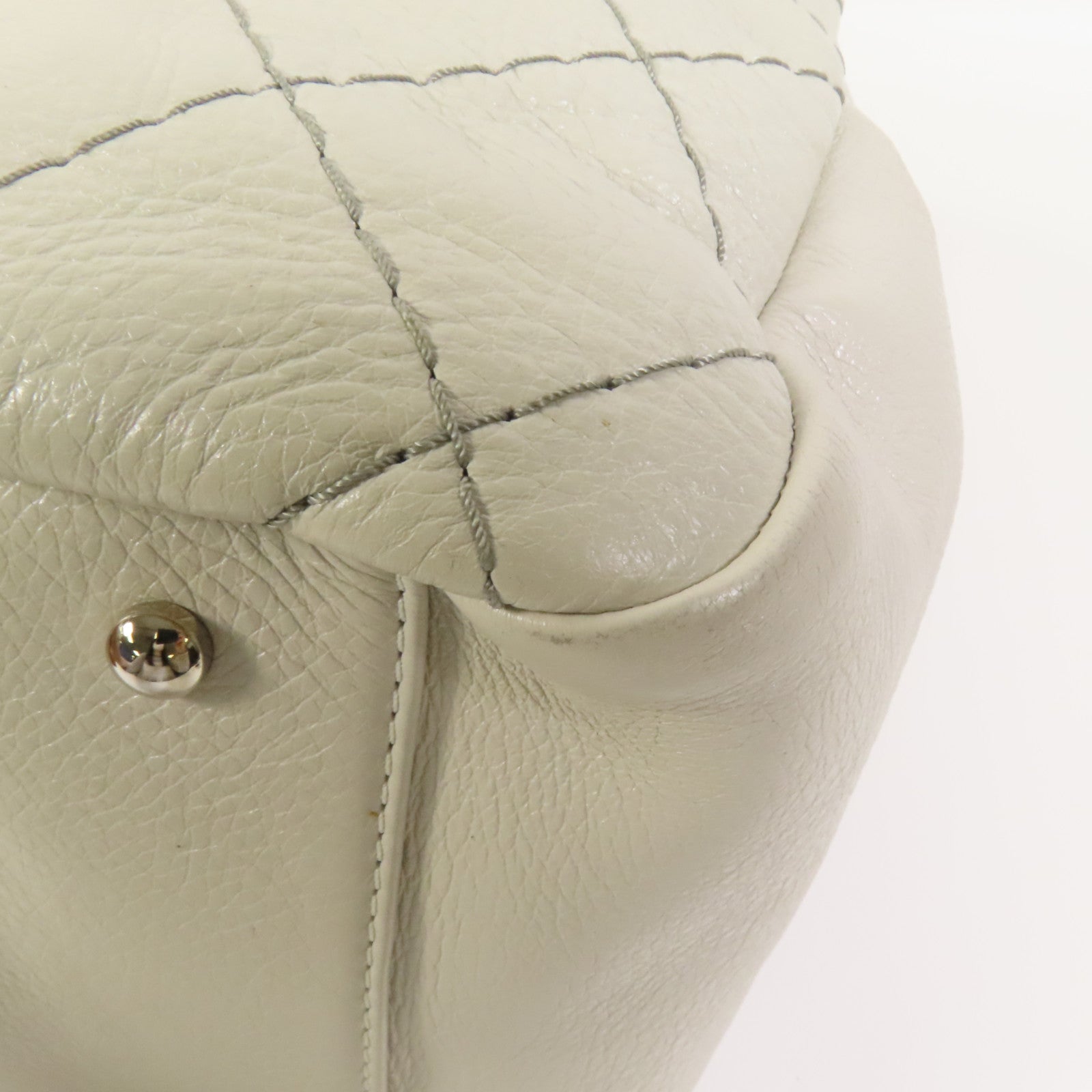 CHANEL 牛皮皮革Chain Shoulder銀扣肩背袋