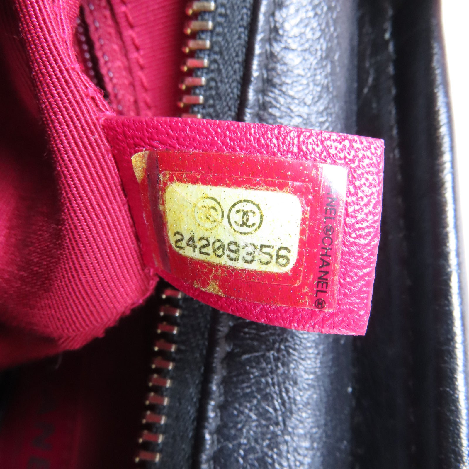 CHANEL 菱格牛皮皮革Gabrielle金/銀扣鏈帶肩背袋黑色