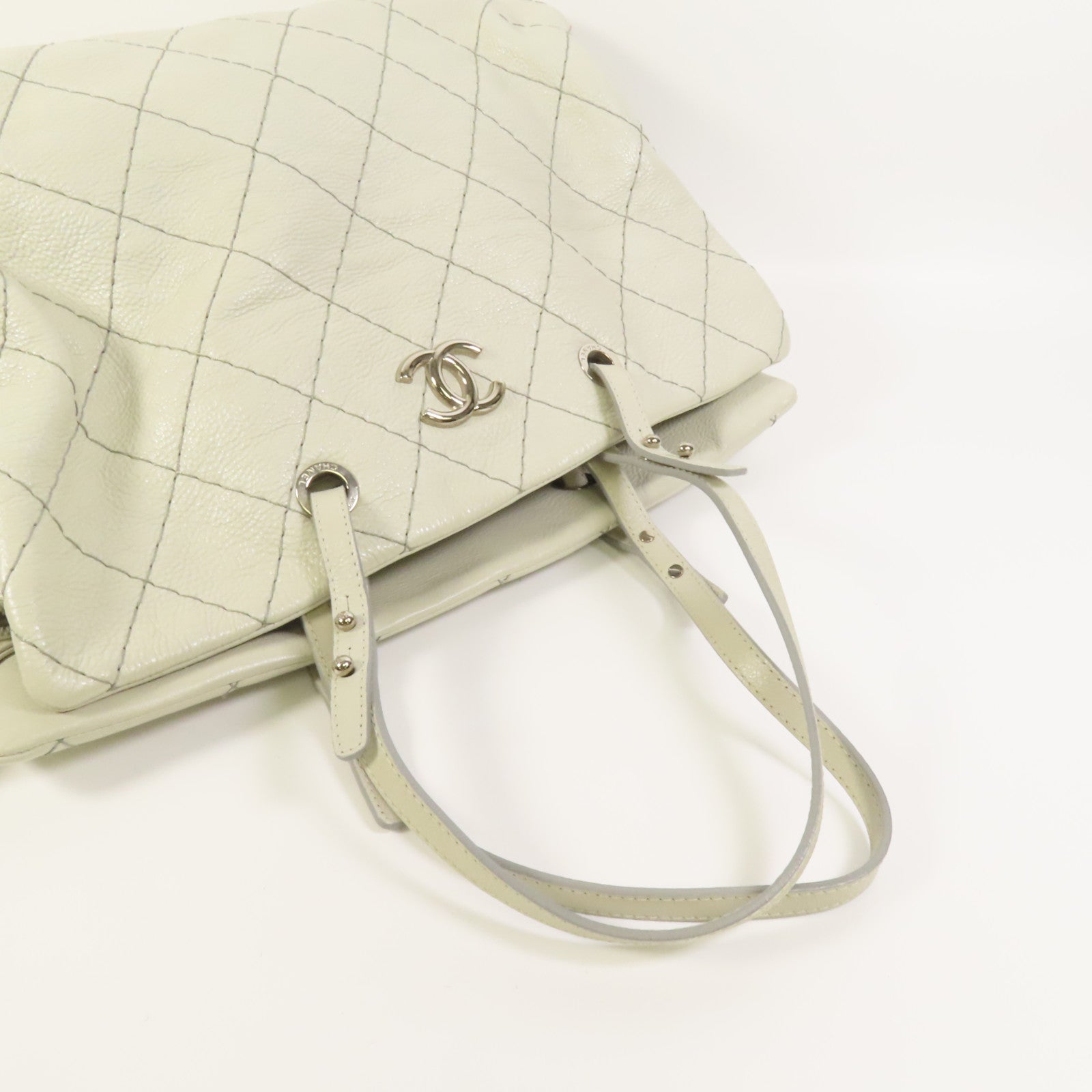 CHANEL 牛皮皮革Chain Shoulder銀扣肩背袋