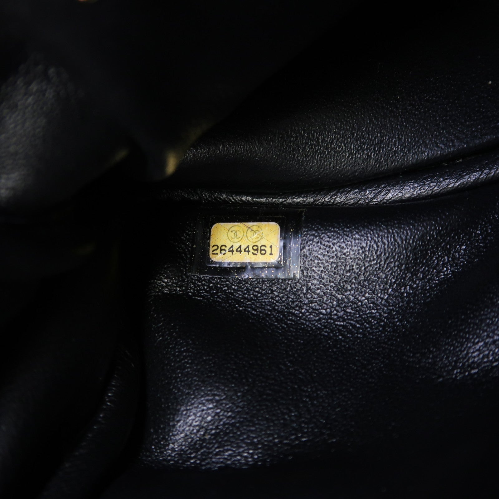 CHANEL 菱格Caviar皮革Chain Shoulder金扣鏈帶肩背袋黑色