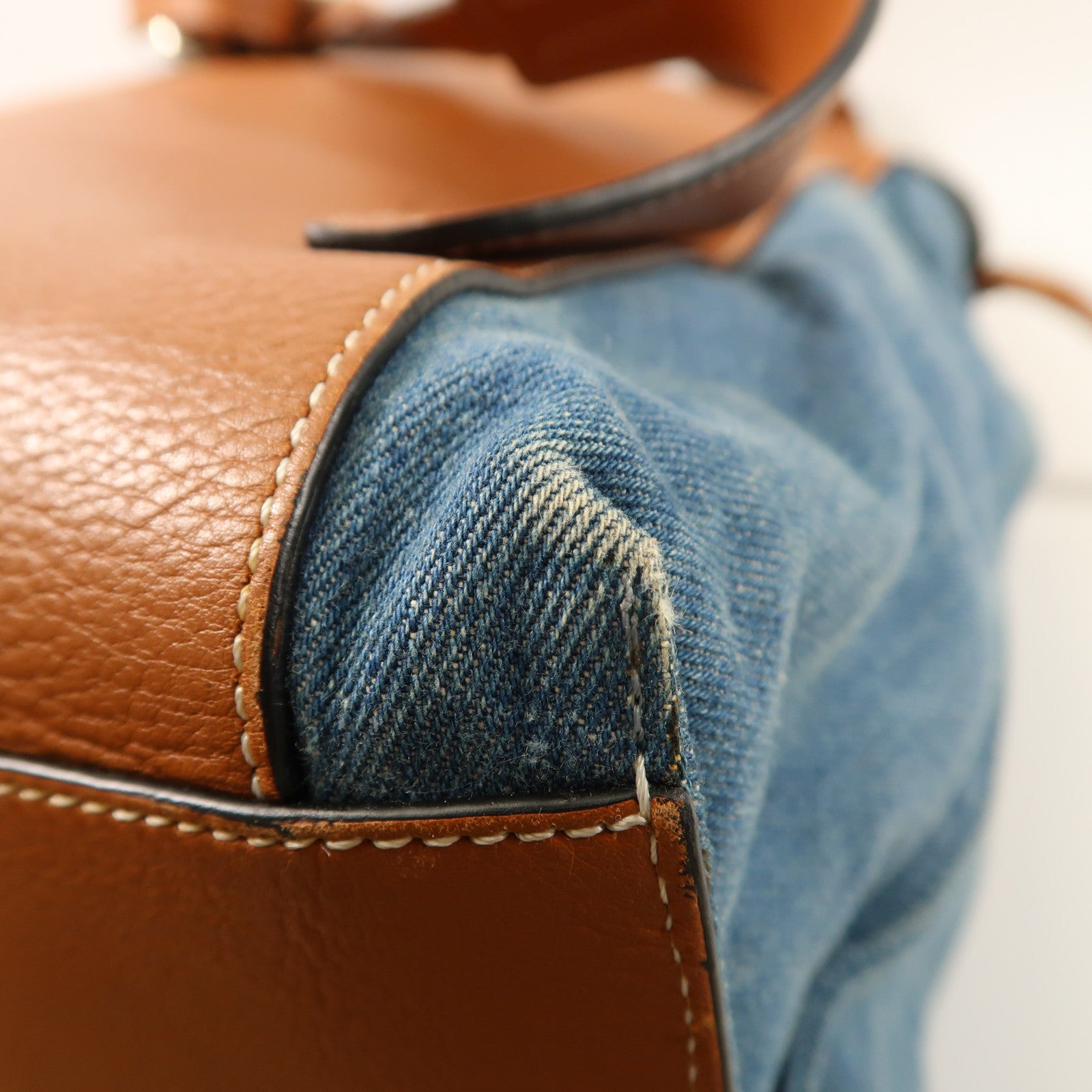LOEWE 牛仔布/牛皮皮革Rucksack銀扣背包