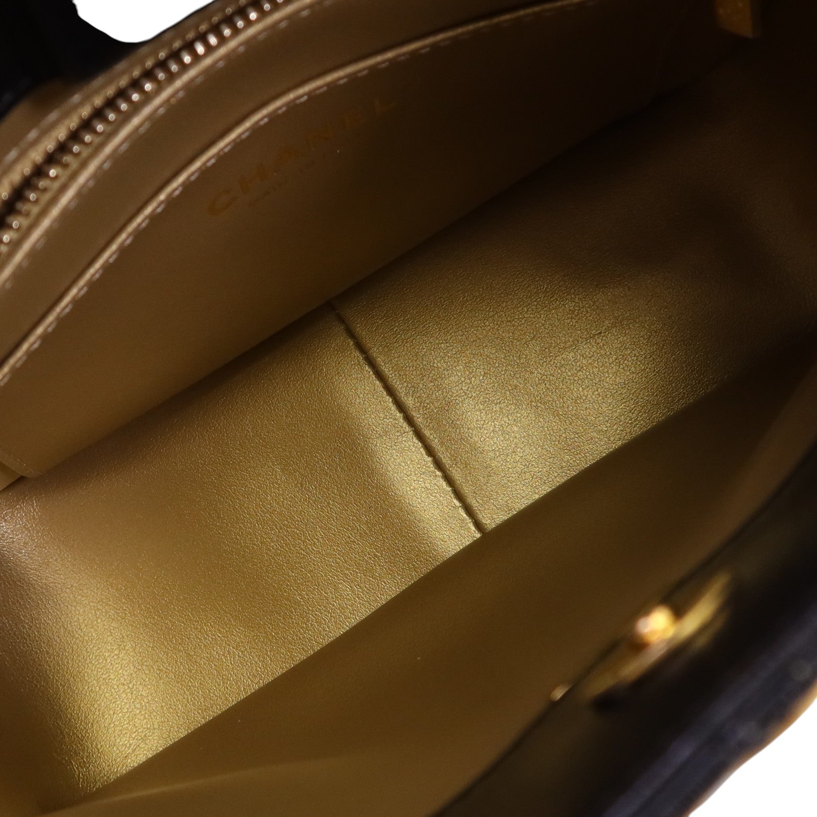 CHANEL 【激減優惠】羊皮皮革Hobo Bag金扣鏈帶肩背袋