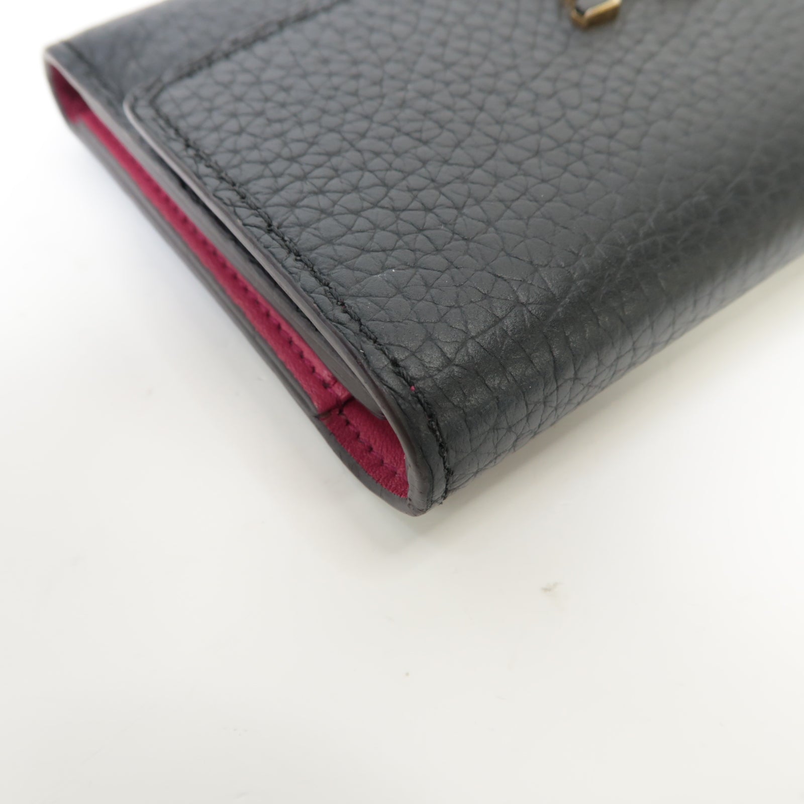 LOUIS VUITTON 【激減優惠】牛皮皮革Capucines Compact Wallet金扣錢包黒色