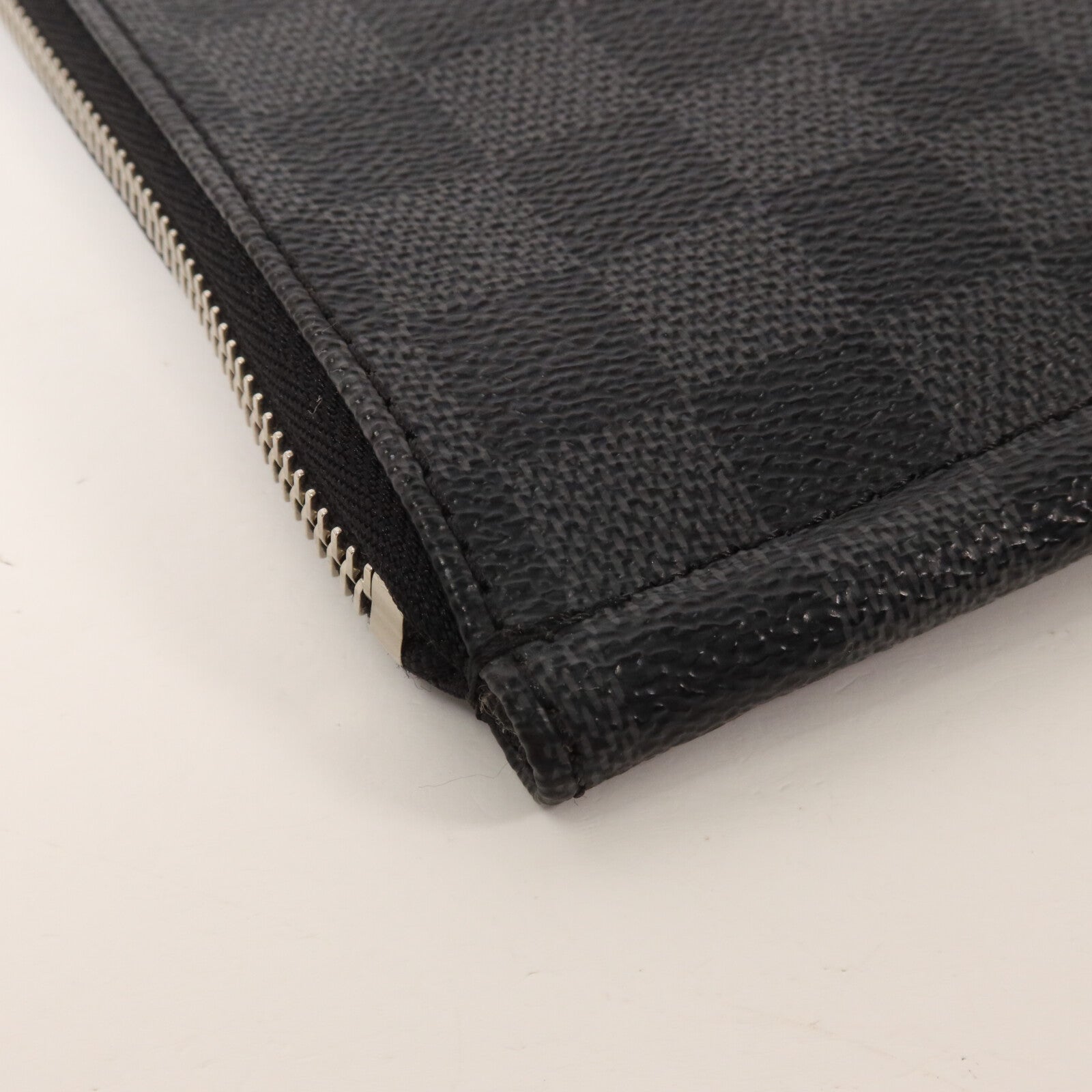 LOUIS VUITTON Damier Graphite Poche Documents手拿包