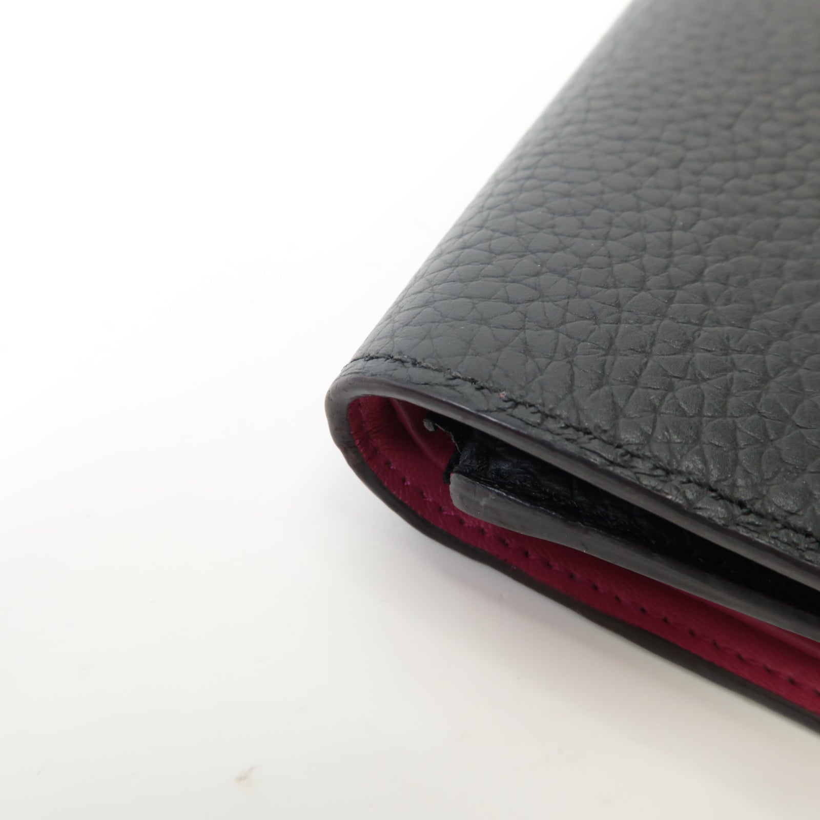 LOUIS VUITTON 【激減優惠】牛皮皮革Capucines Compact Wallet金扣錢包黒色