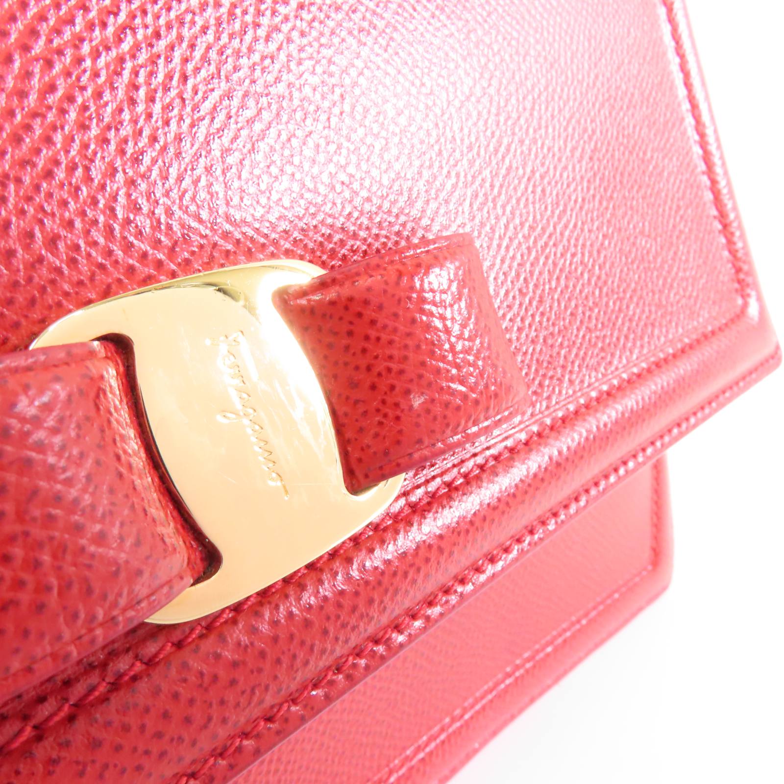 Salvatore Ferragamo 牛皮皮革Chain Shoulder Bag金扣鏈帶肩背袋紅色