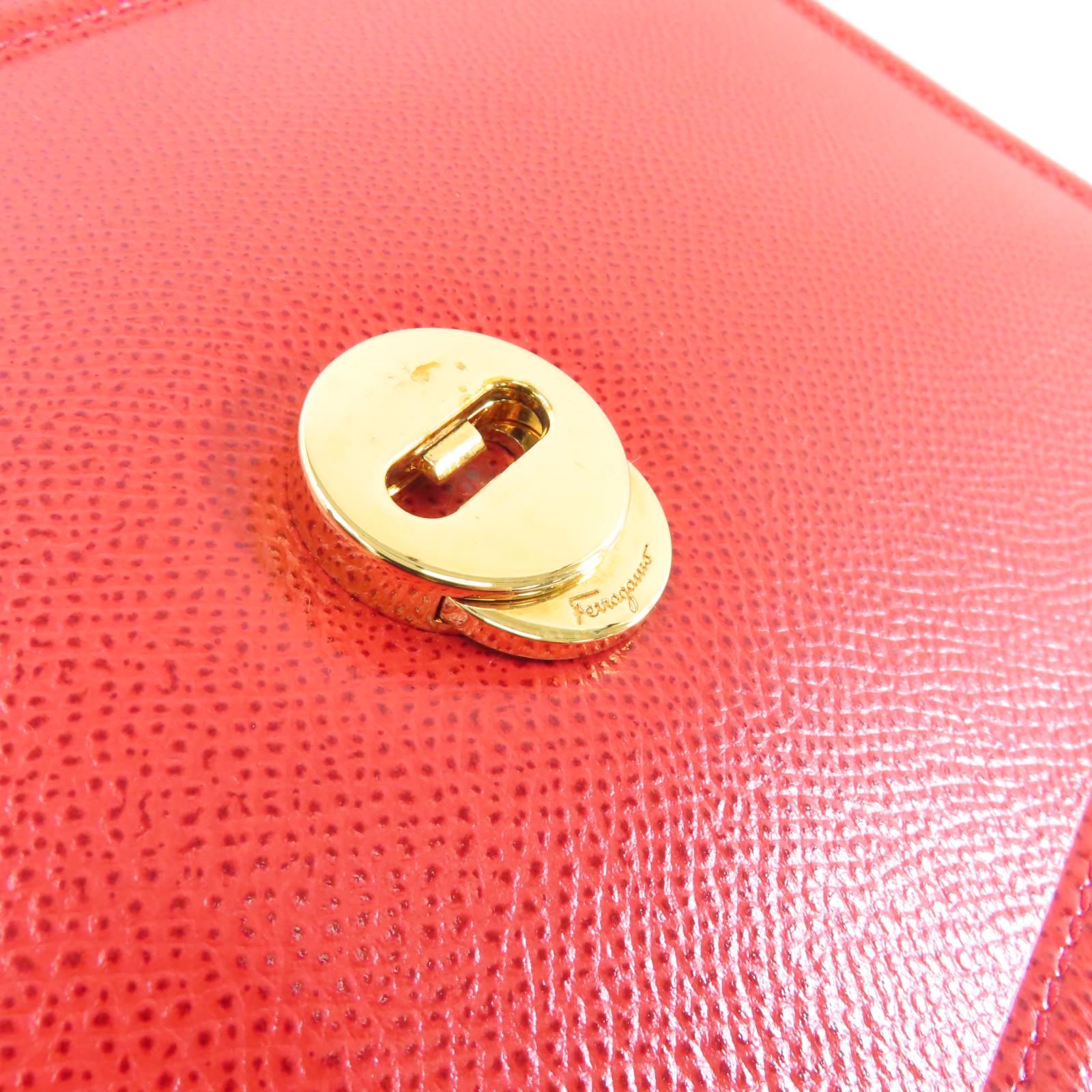 Salvatore Ferragamo 牛皮皮革Chain Shoulder Bag金扣鏈帶肩背袋紅色