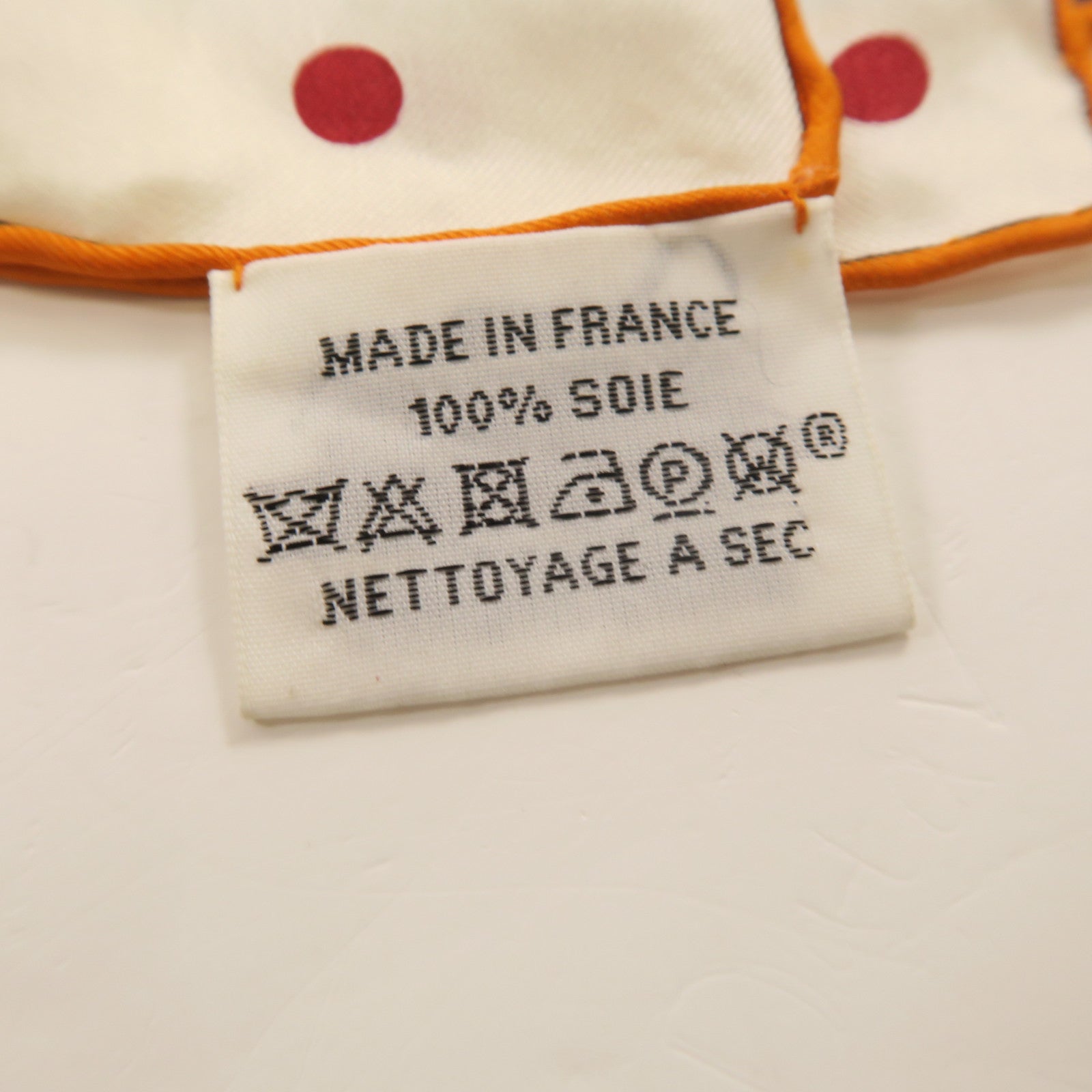 HERMES 絲質140 x 140 Scarf絲巾
