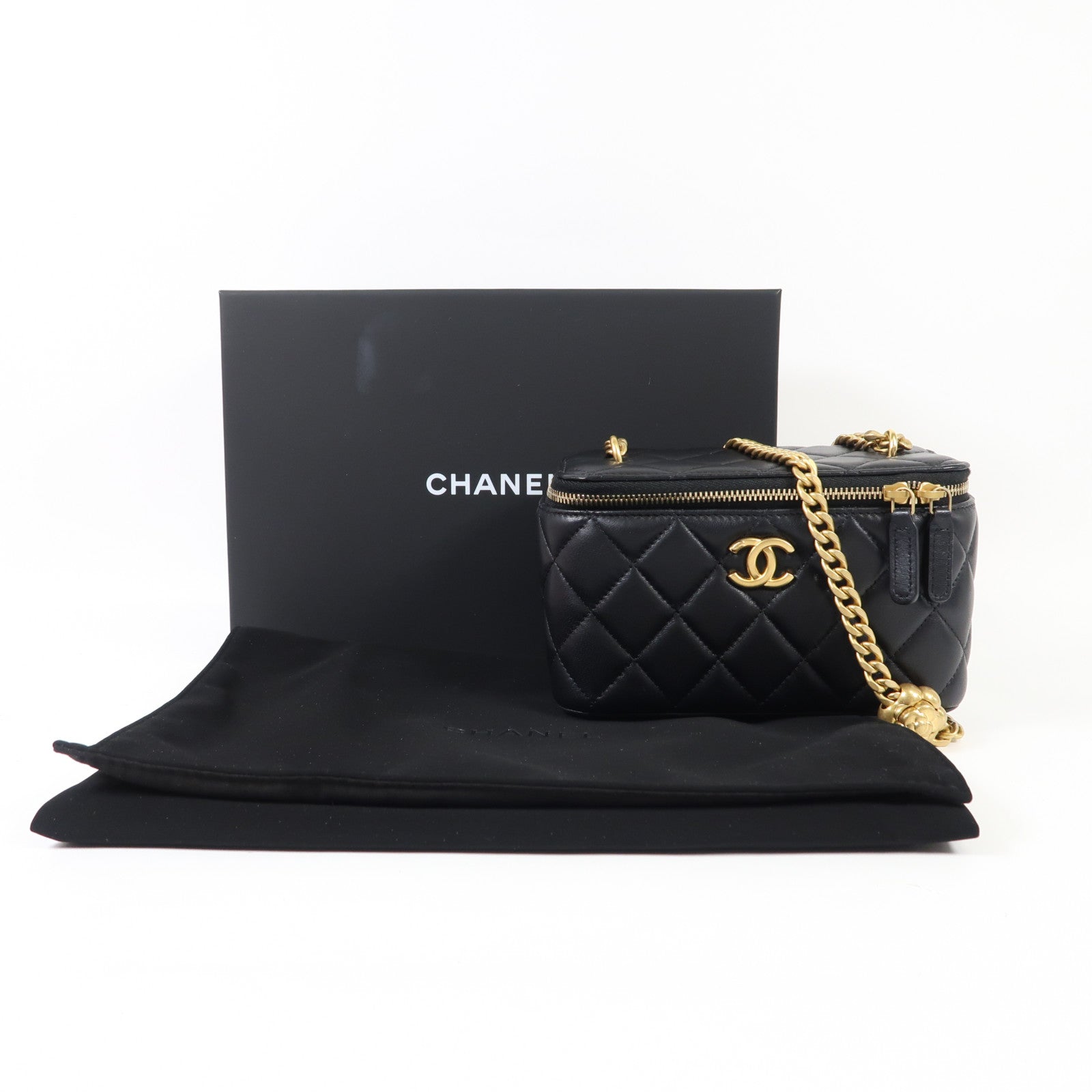 CHANEL 【激減優惠】羊皮皮革Vanity Case金扣鏈帶肩背袋