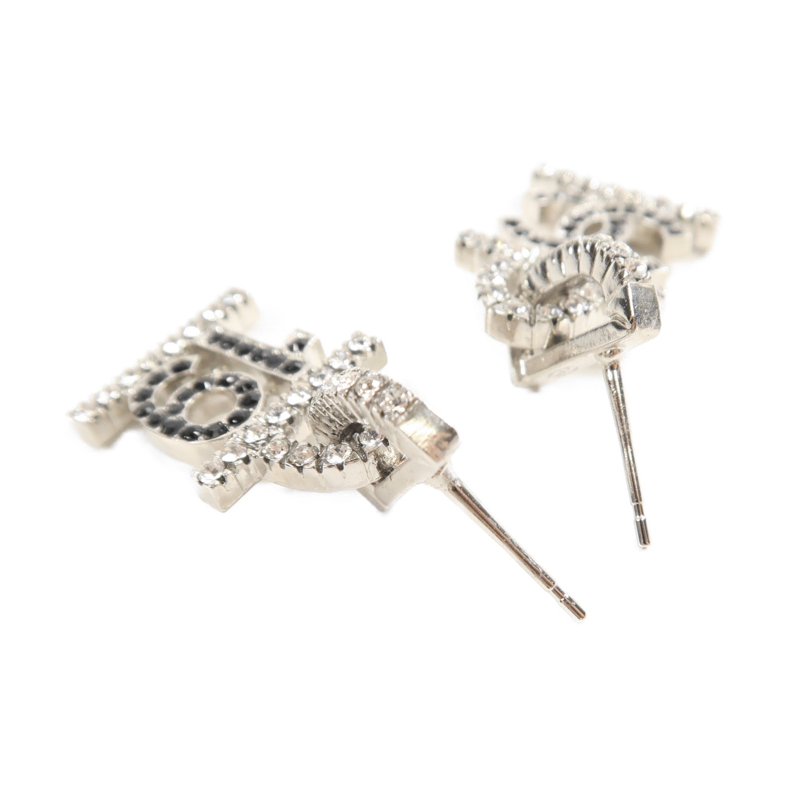 CHANEL (PRICE DOWN) CC Earring Metal Silver/Black
