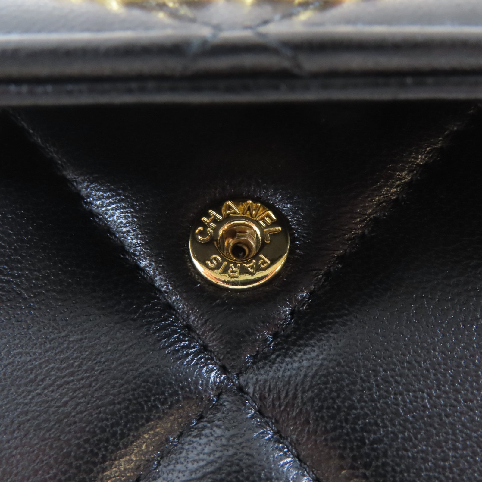 CHANEL 菱格羊皮皮革Card Case金扣卡片套黑色