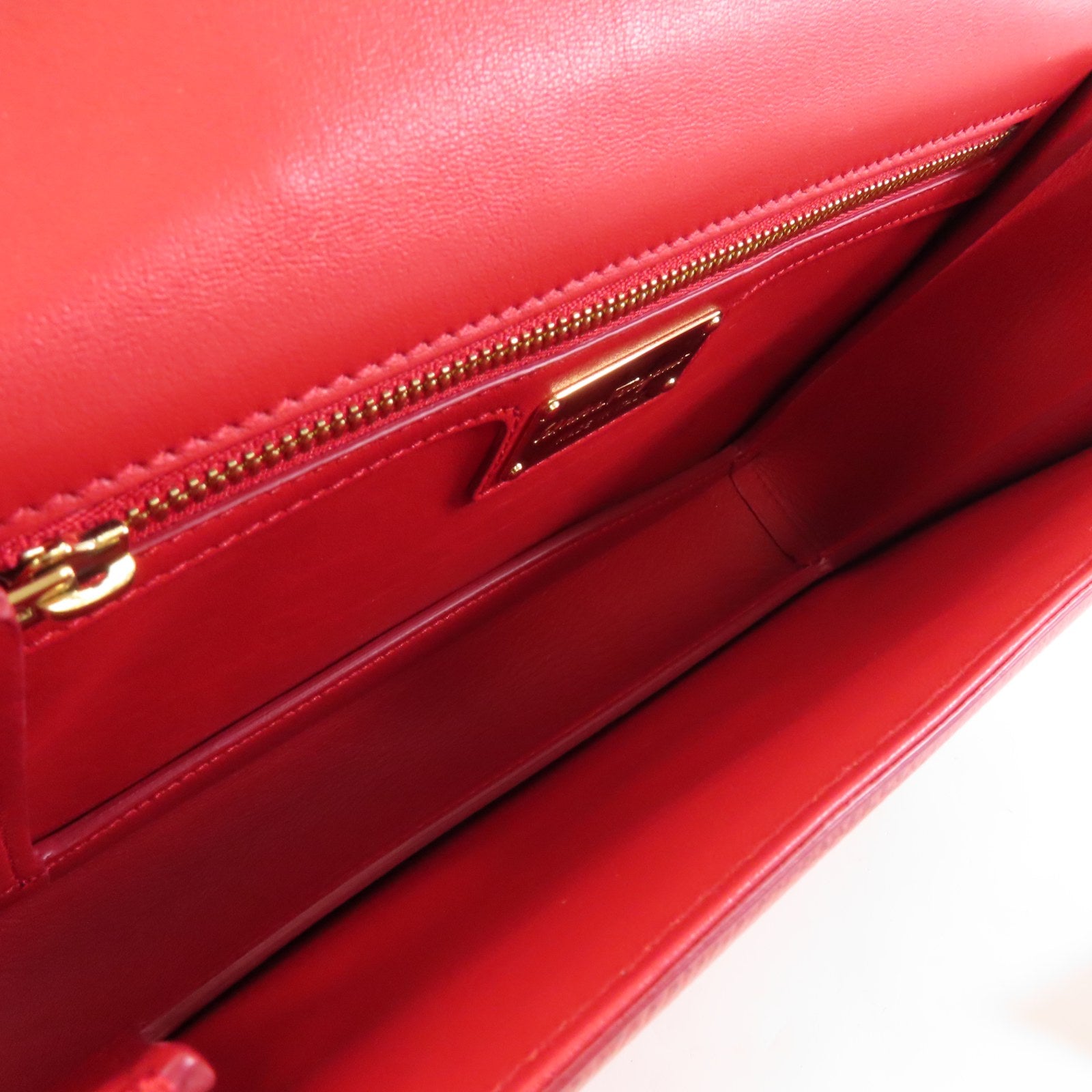 Salvatore Ferragamo 牛皮皮革Chain Shoulder Bag金扣鏈帶肩背袋紅色