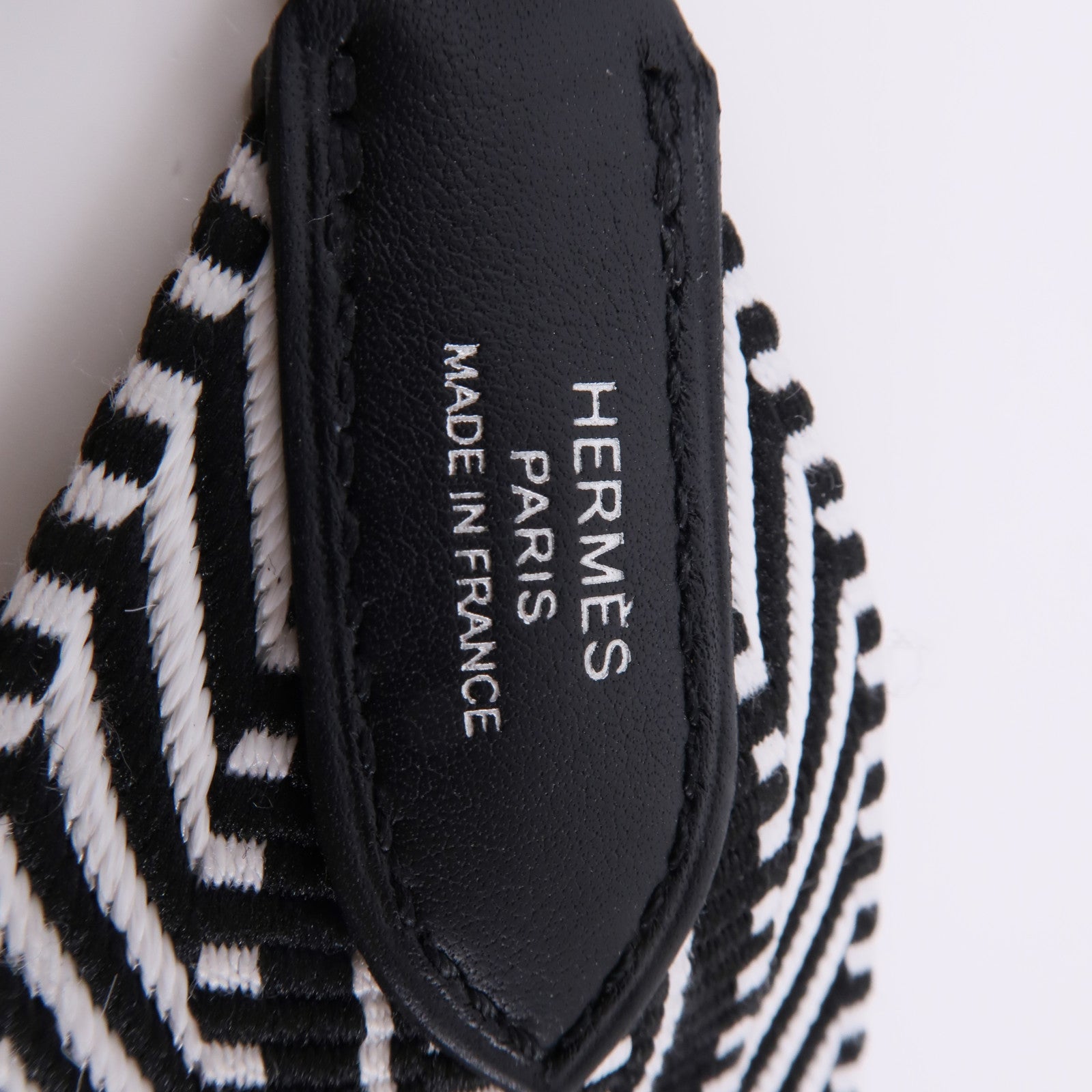HERMES 帆布Sangle Cavele Strap肩帶黑色/白色