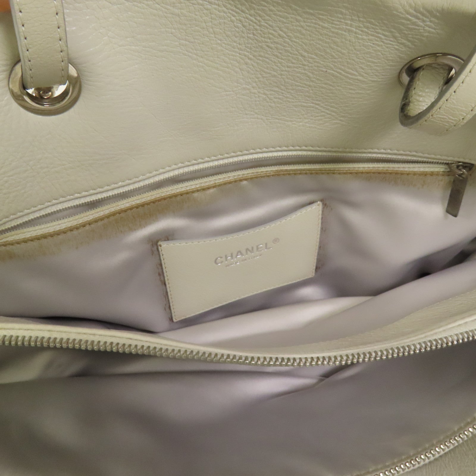 CHANEL 牛皮皮革Chain Shoulder銀扣肩背袋