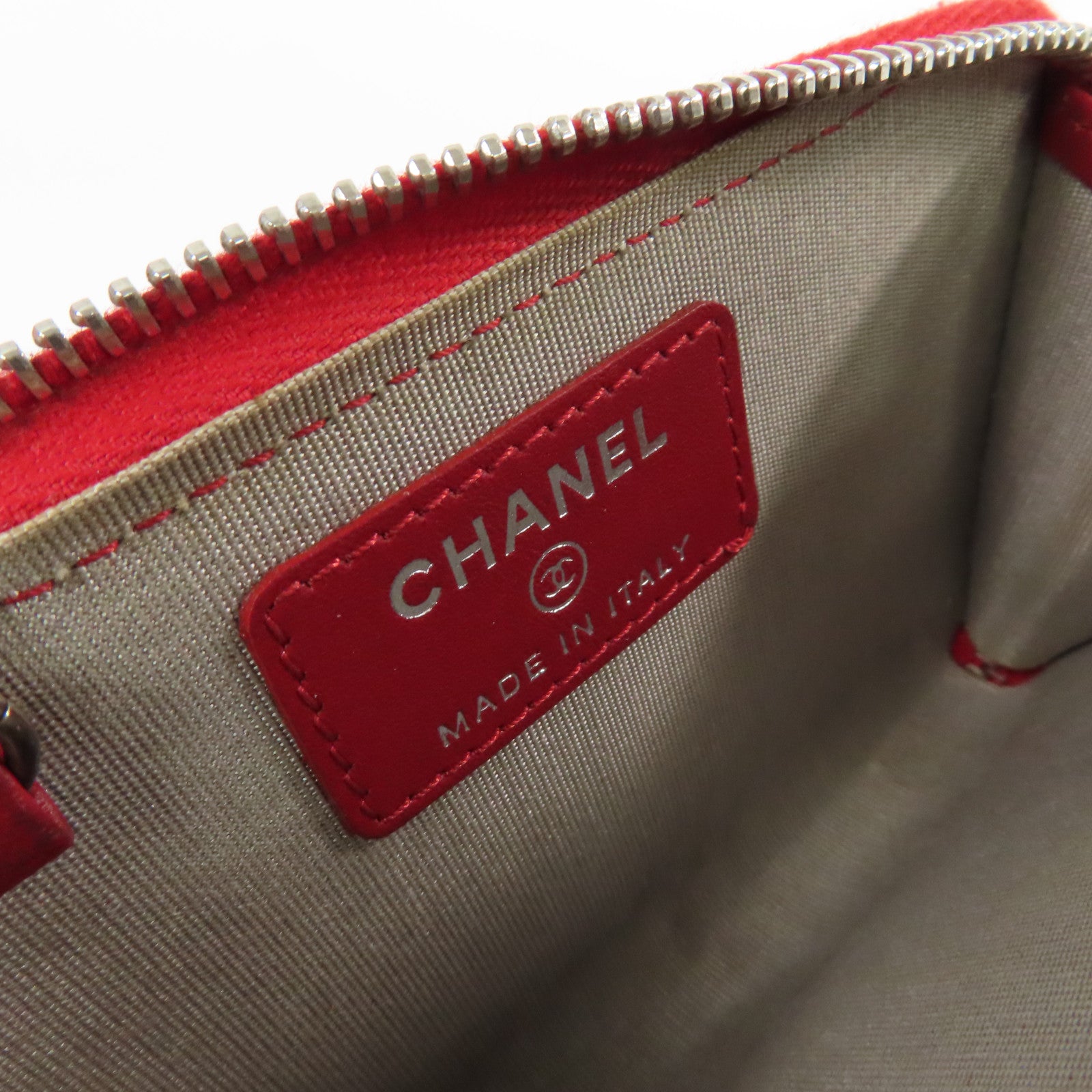 CHANEL 【激減優惠】菱格漆皮皮革Coin Case銀扣零錢包紅色