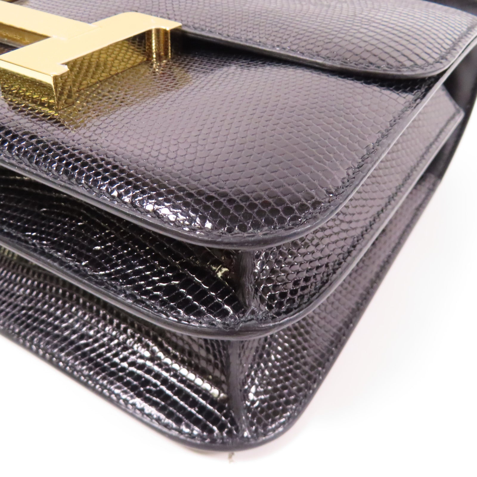 HERMES 蜥蝪皮革Constance 24金扣肩背袋Noir黑色