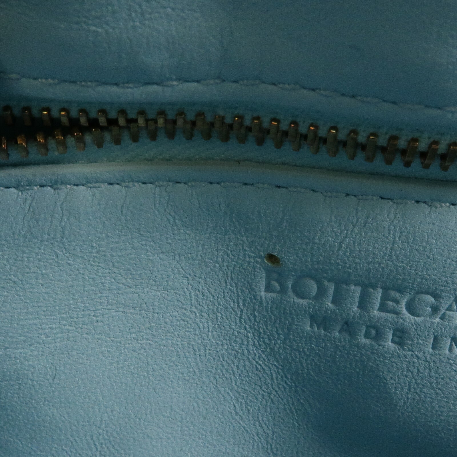 BOTTEGA VENETA 羊皮皮革Padded Cassette肩背袋