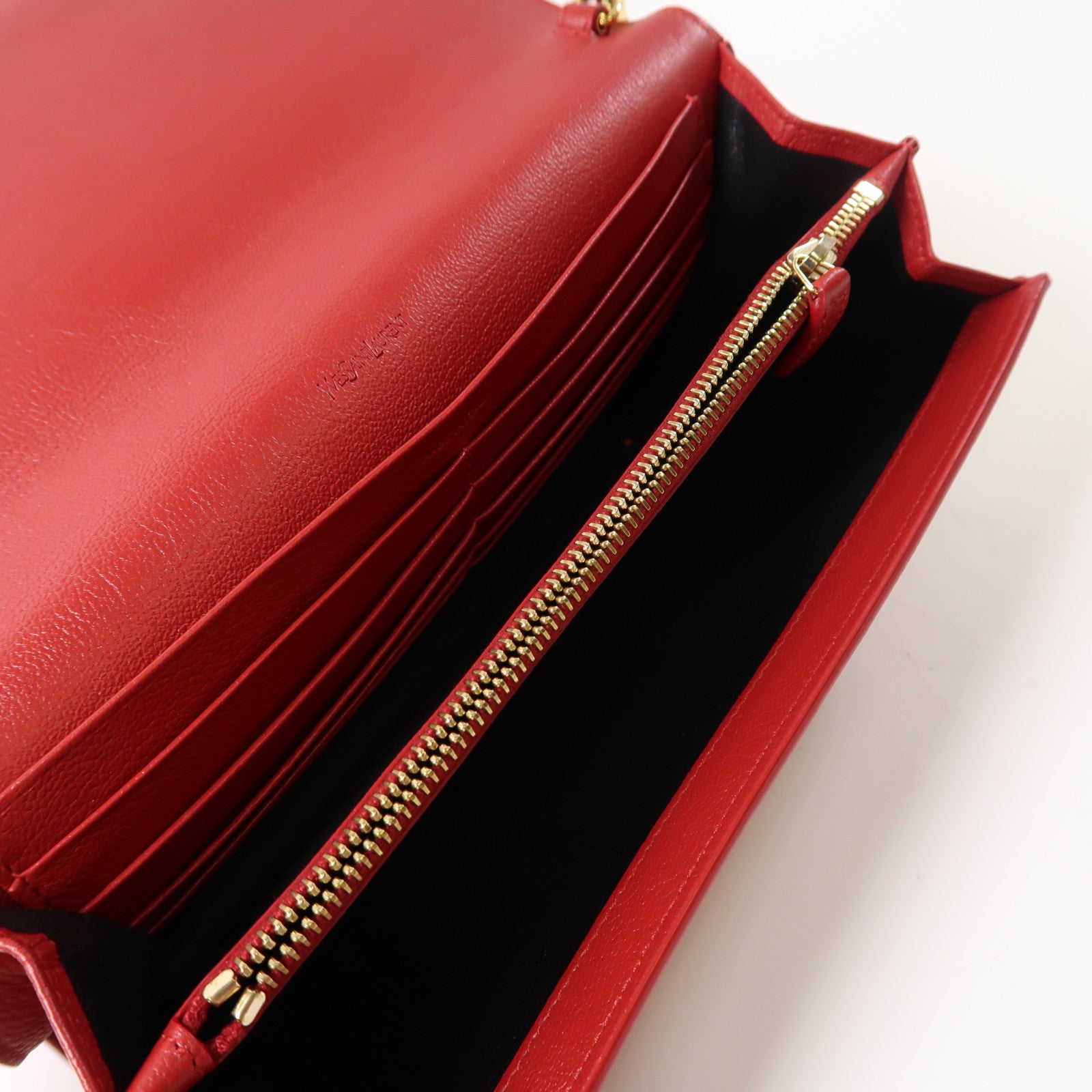 YVES SAINT LAURENT 皮革Shoulder Bag金扣鏈帶肩背袋紅色