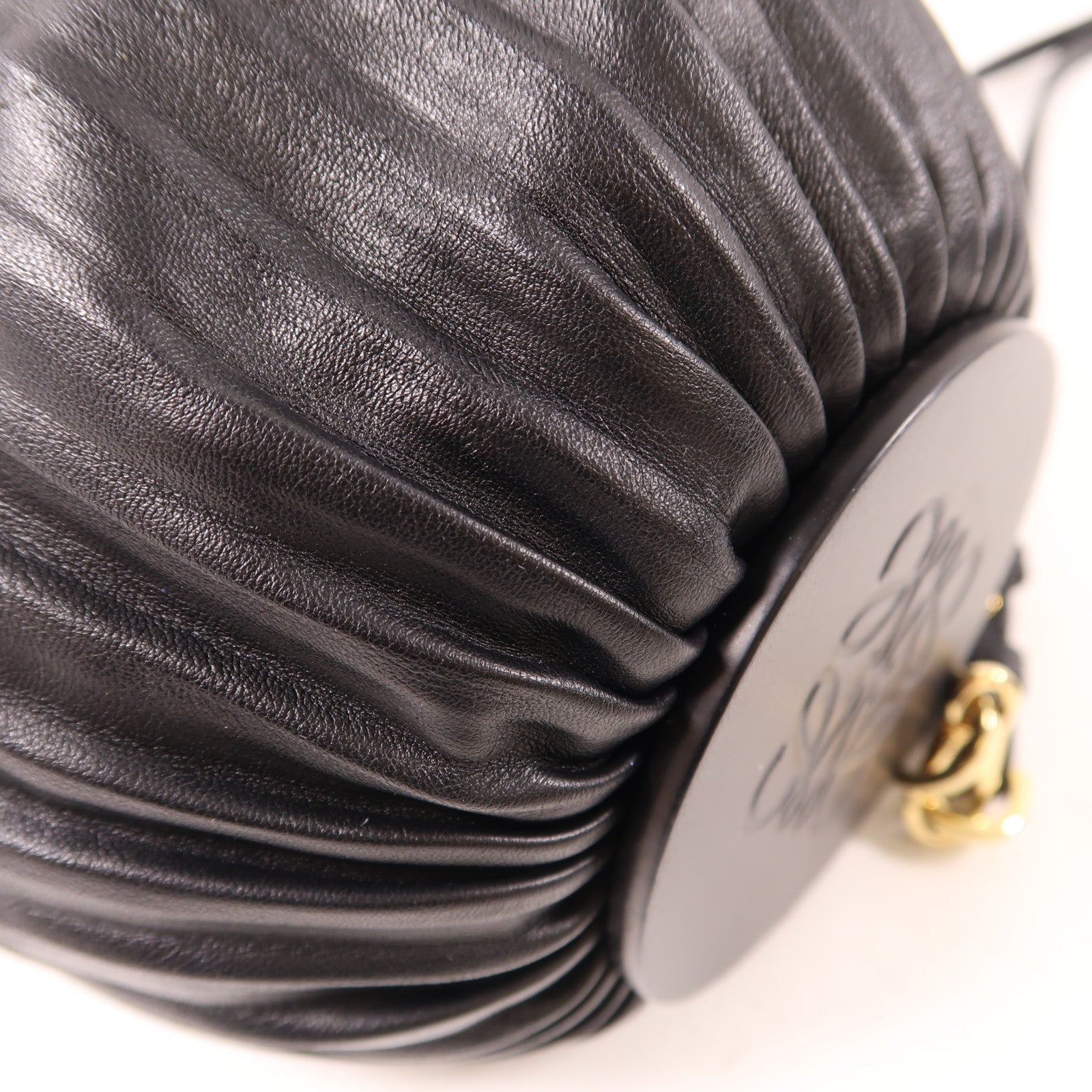 LOEWE 牛皮皮革Shoulder Bag金扣肩背袋黑色