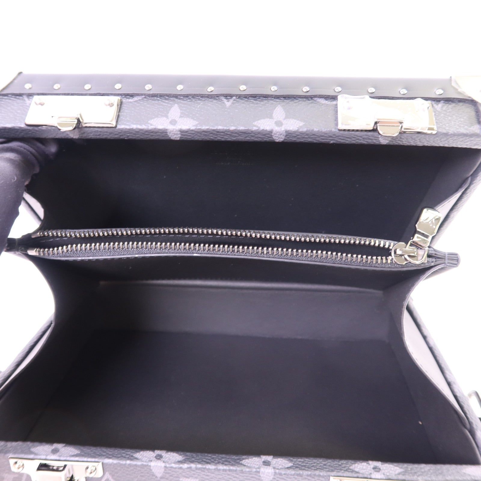 LOUIS VUITTON 【激減優惠】Monogram Eclipse Clutch Box Shoulder Bag銀扣肩背袋