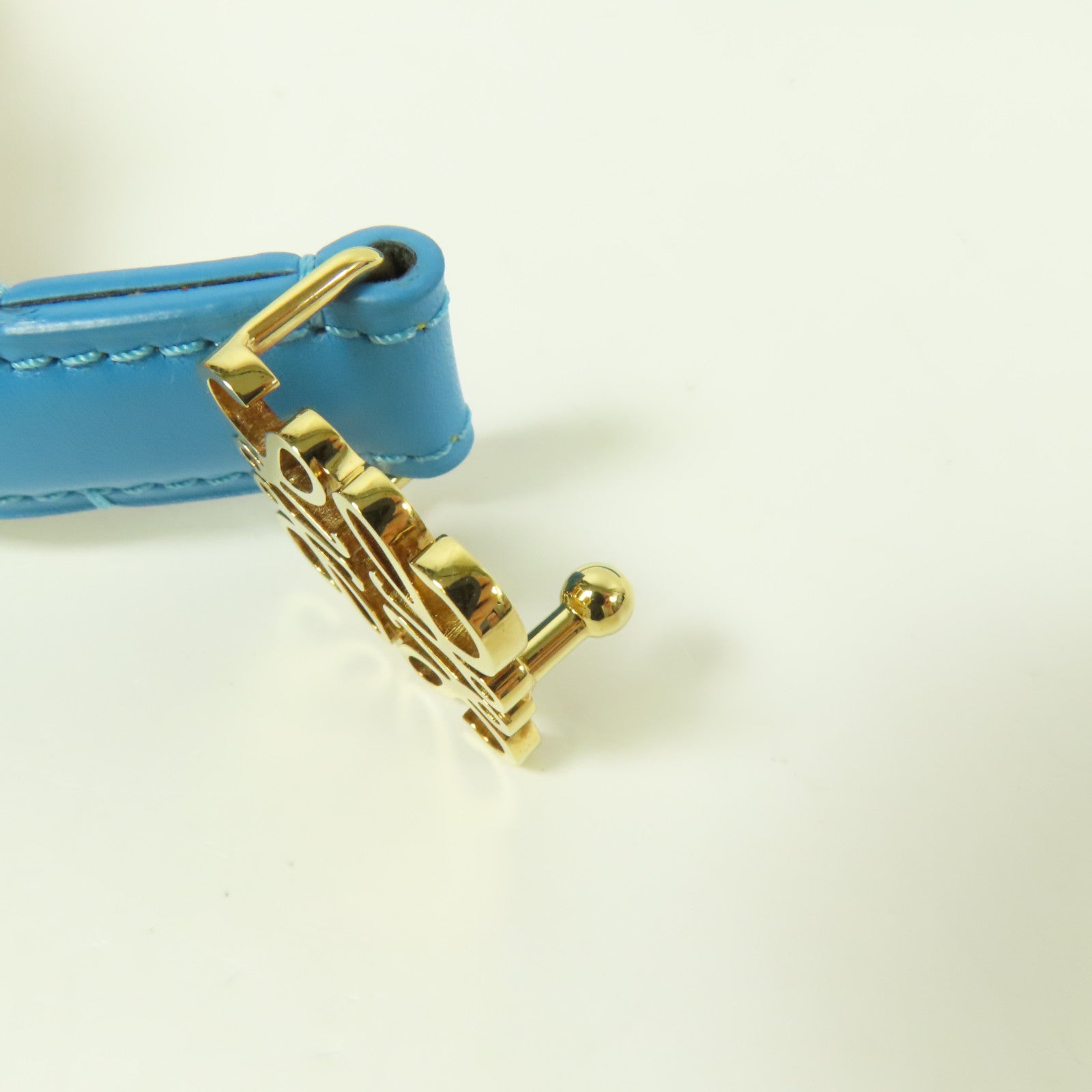 LOEWE 牛皮皮革Belt金扣皮帶