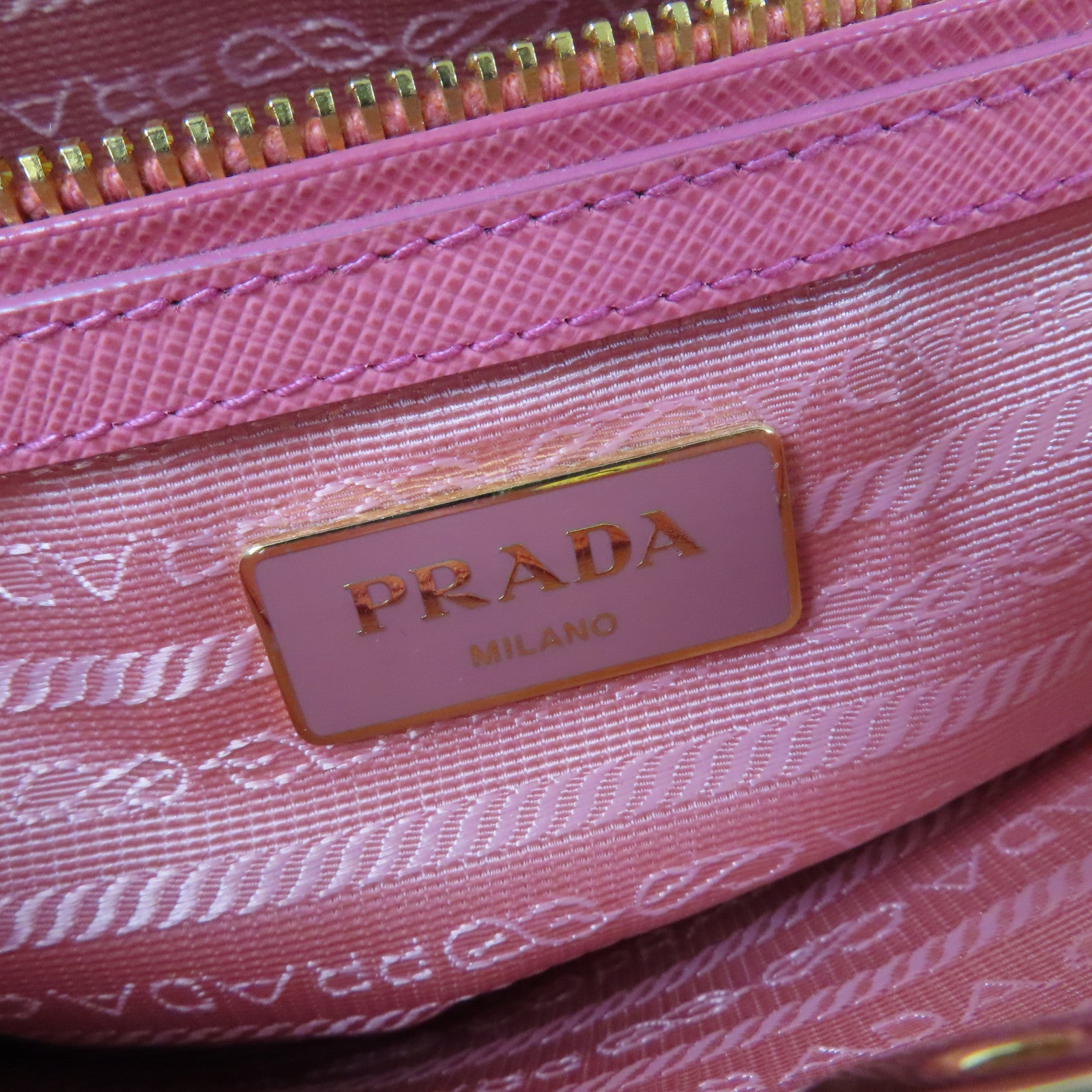 PRADA Saffiano皮革Galleria金扣手挽肩背兩用袋粉紅色