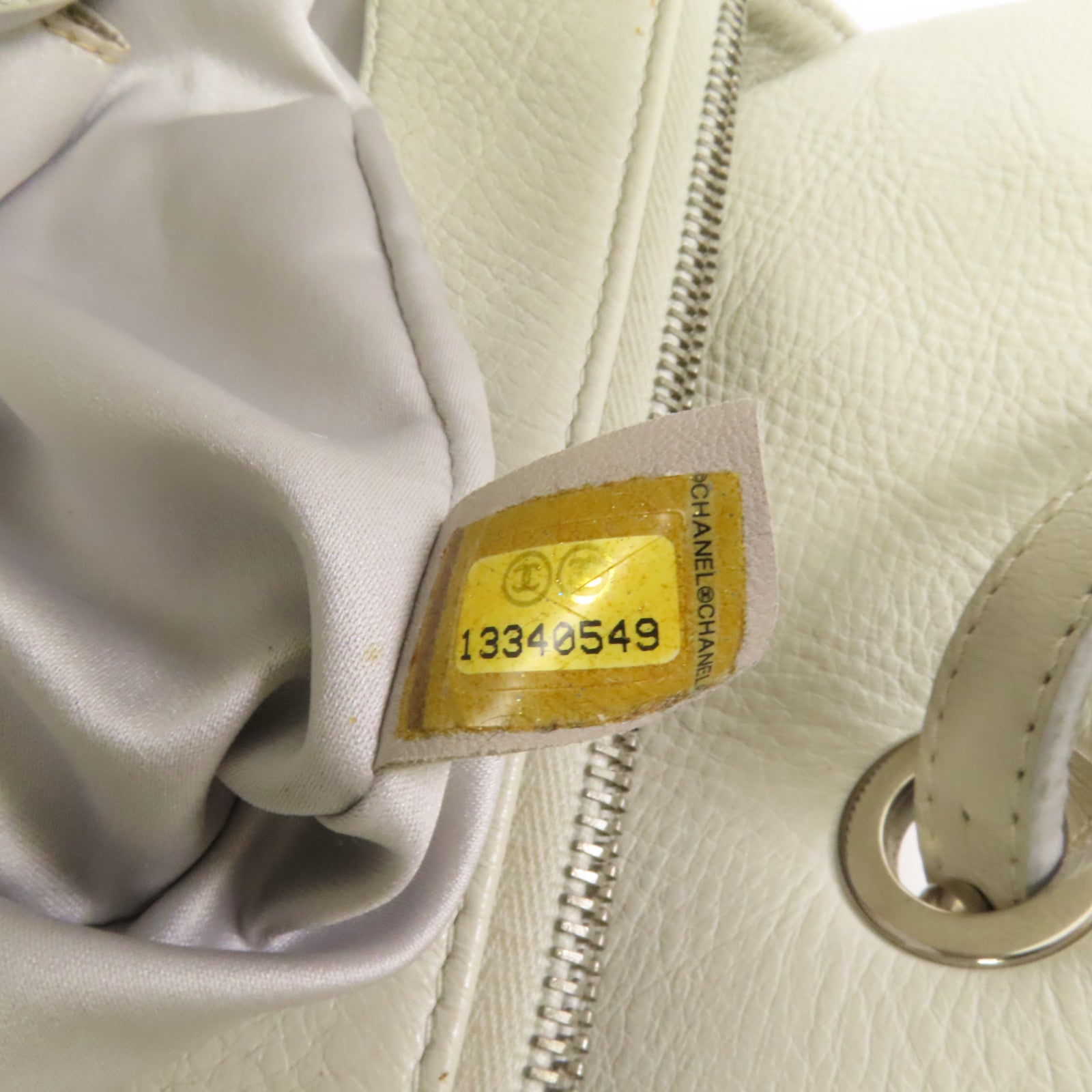 CHANEL 牛皮皮革Chain Shoulder銀扣肩背袋