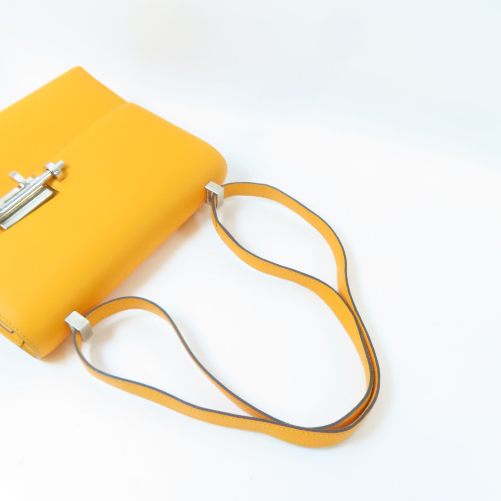 HERMES Epsom皮革Verrou 23銀扣肩背袋Jaune D'or/橙色