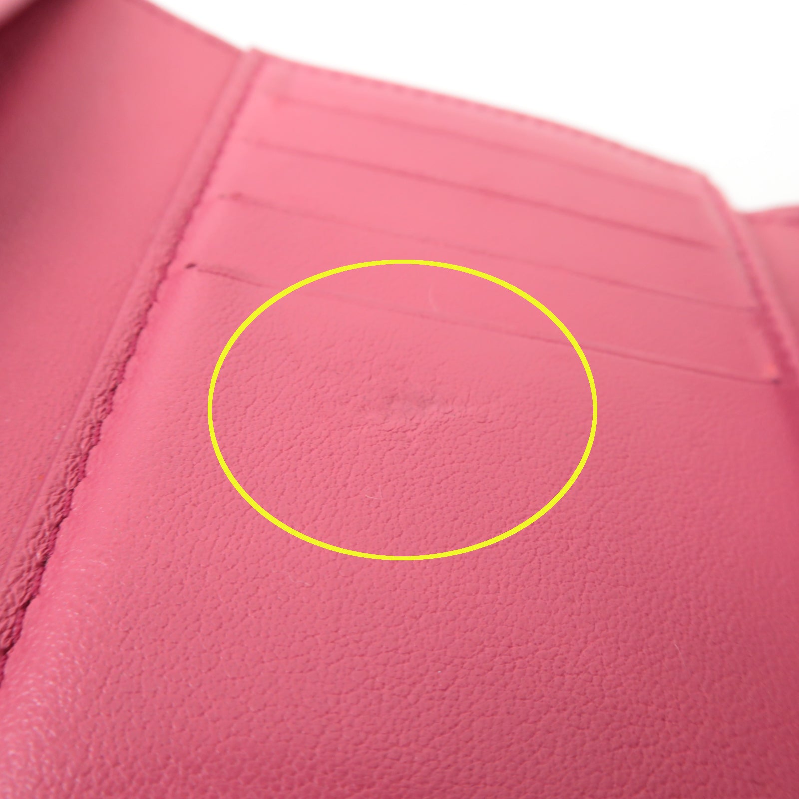 LOUIS VUITTON 【激減優惠】牛皮皮革Capucines Compact Wallet金扣錢包黒色