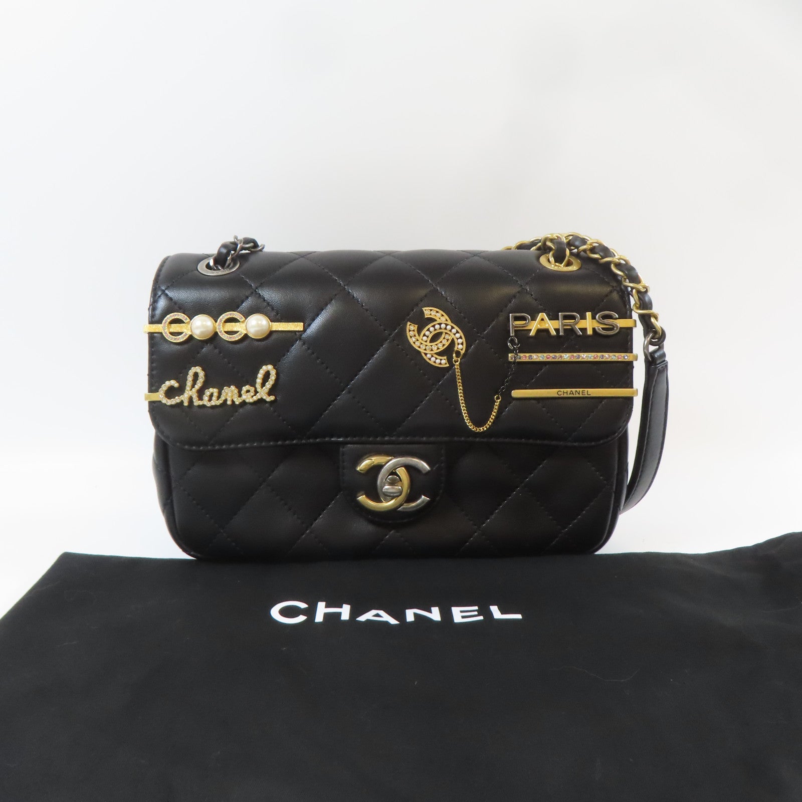 CHANEL 菱格羊皮皮革Pearl Hairpin Badge Chain Shoulder Bag金扣/銀扣鏈帶肩背袋黑色
