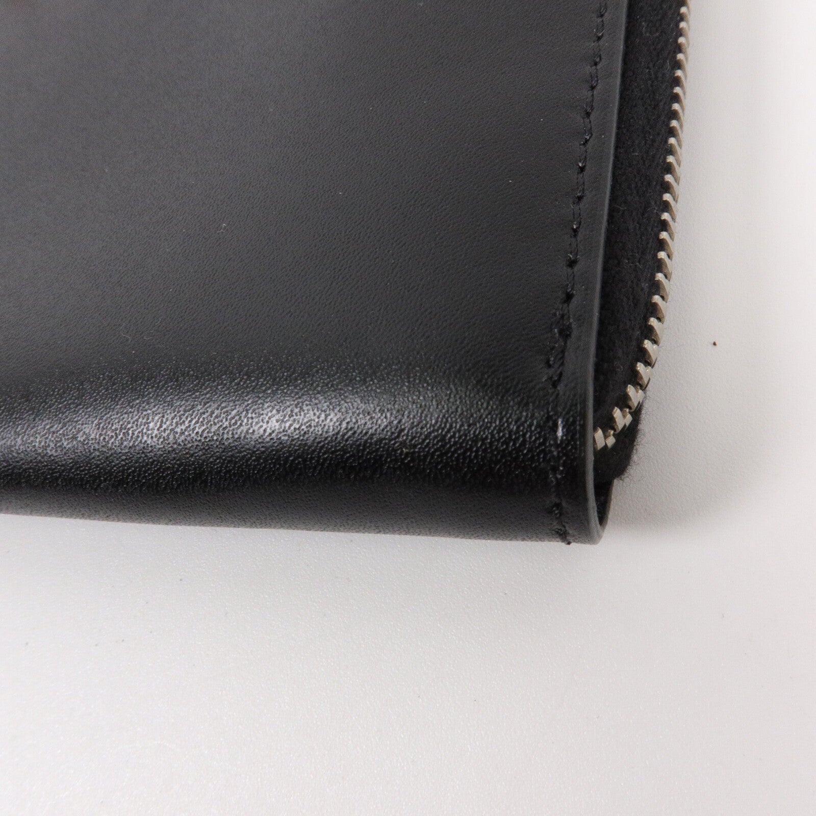 FENDI 牛皮皮革Studded Zip Clutch Bag手提包