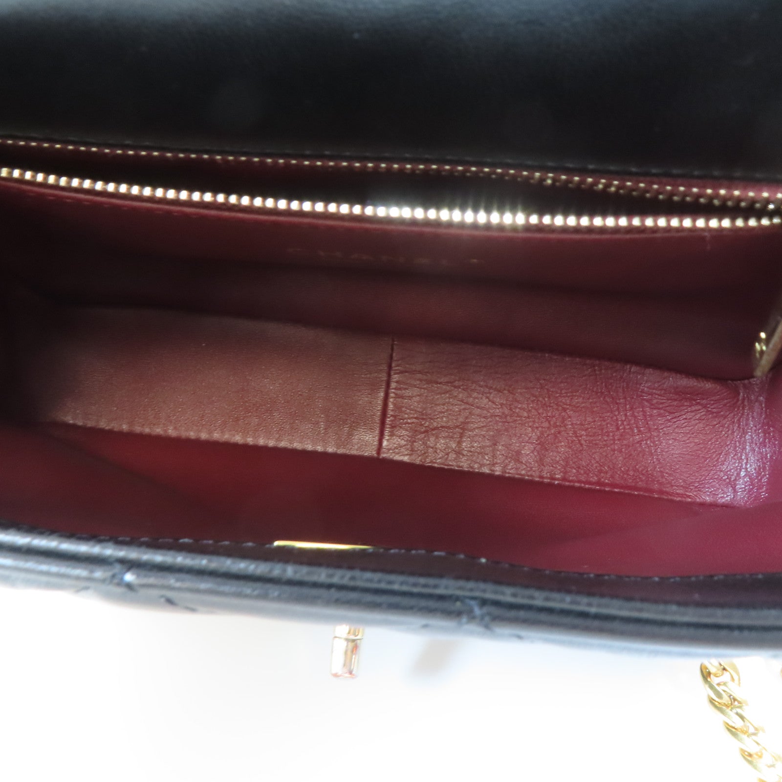 CHANEL 菱格羊皮皮革Chain Shoulder金扣鏈帶肩背袋黑色
