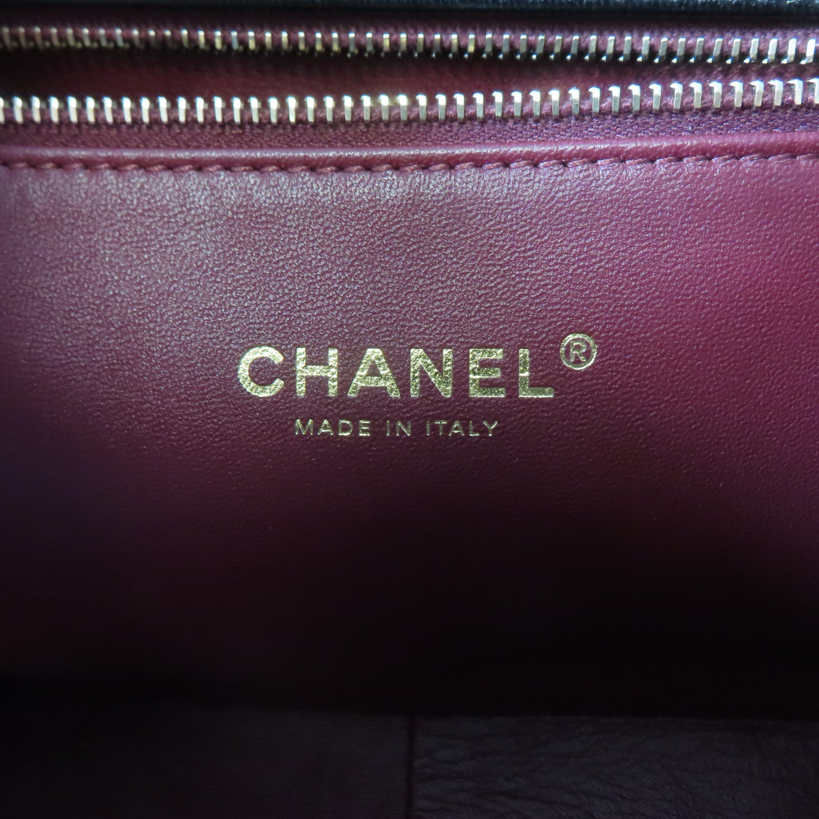 CHANEL 菱格羊皮皮革Chain Shoulder金扣鏈帶肩背袋黑色
