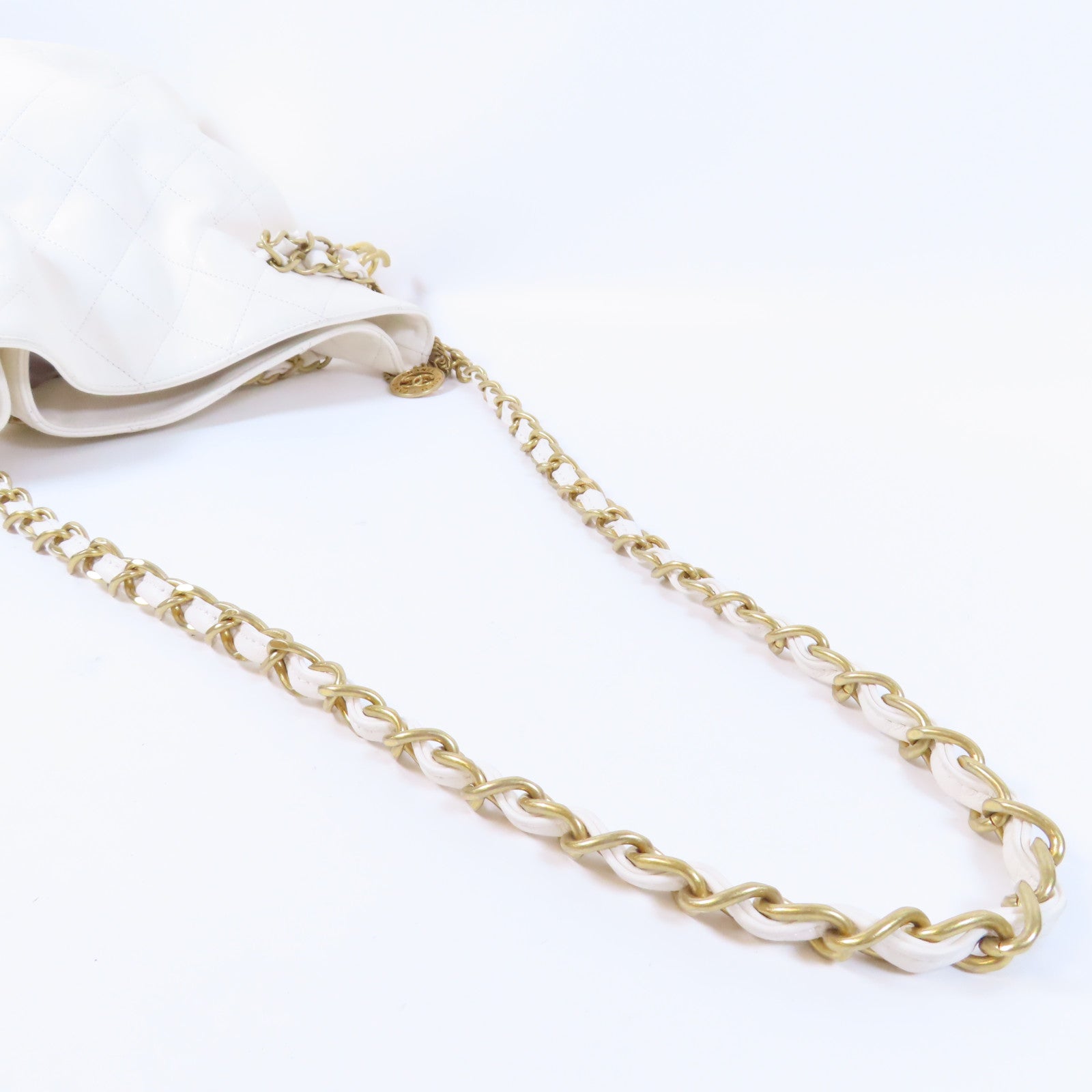 CHANEL 菱格羊皮皮革Chain Shoulder金扣鏈帶肩背袋白色