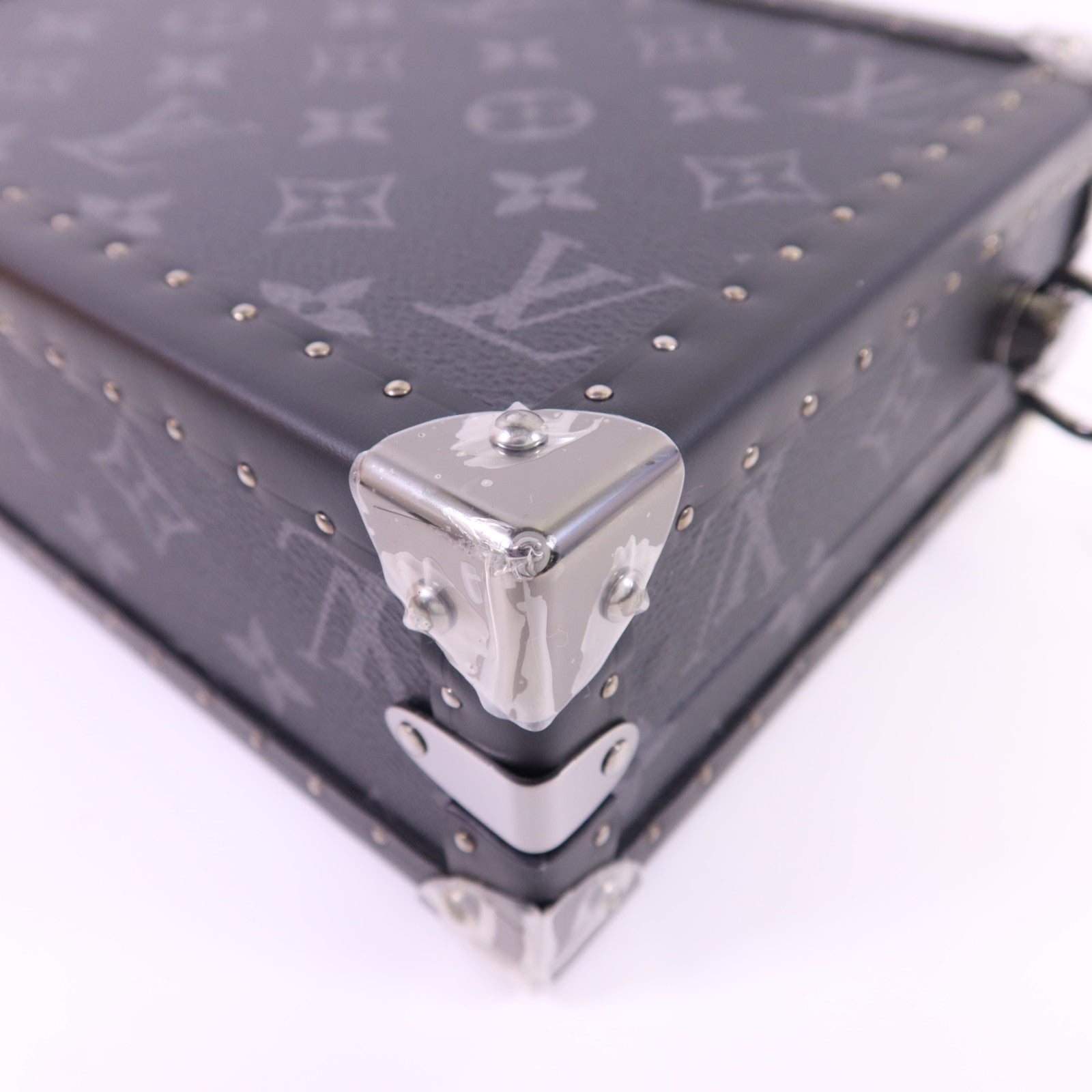 LOUIS VUITTON Monogram Eclipse Clutch Box Shoulder Bag銀扣肩背袋