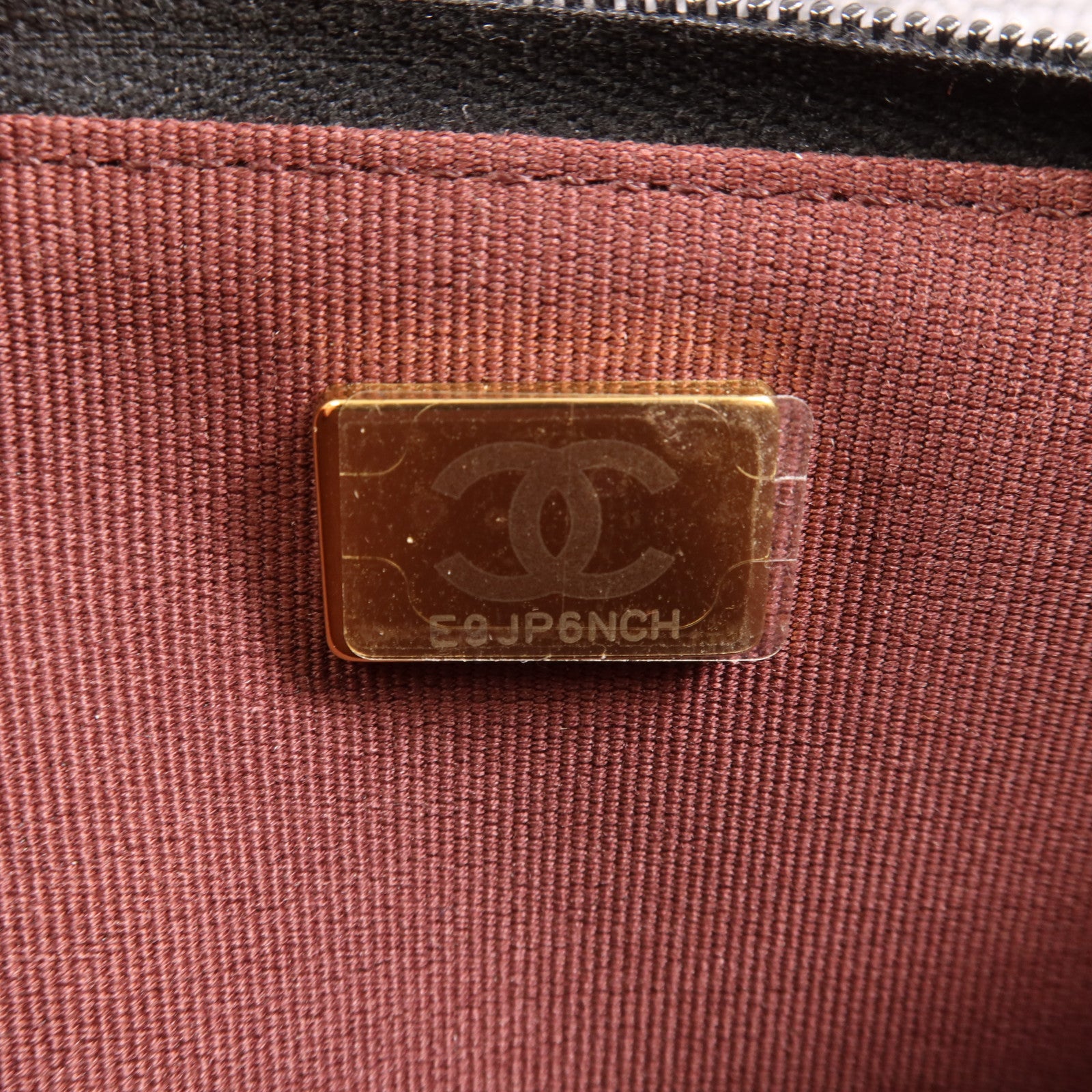 CHANEL 牛皮皮革WOC Wallet On Chain金扣鏈帶肩背袋