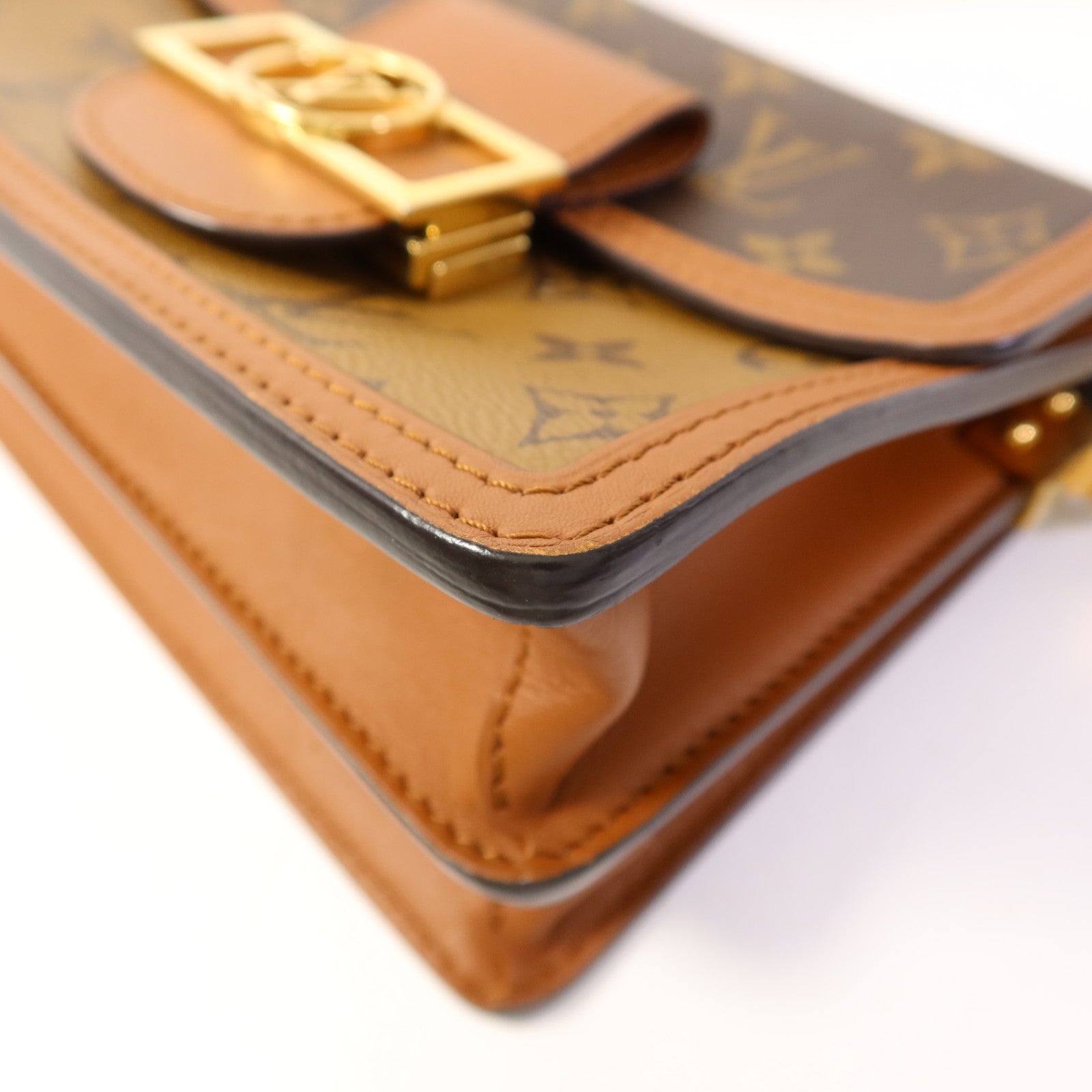 LOUIS VUITTON Monogram Reverse Mini Dauphine金扣肩背袋