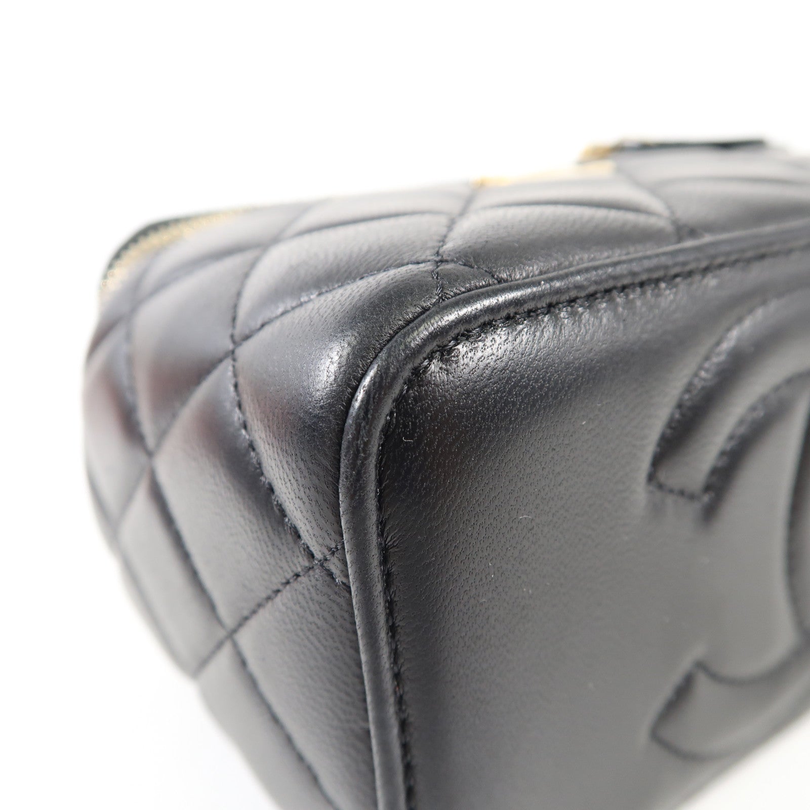 CHANEL 羊皮皮革Vanity Case金扣鏈帶肩背袋