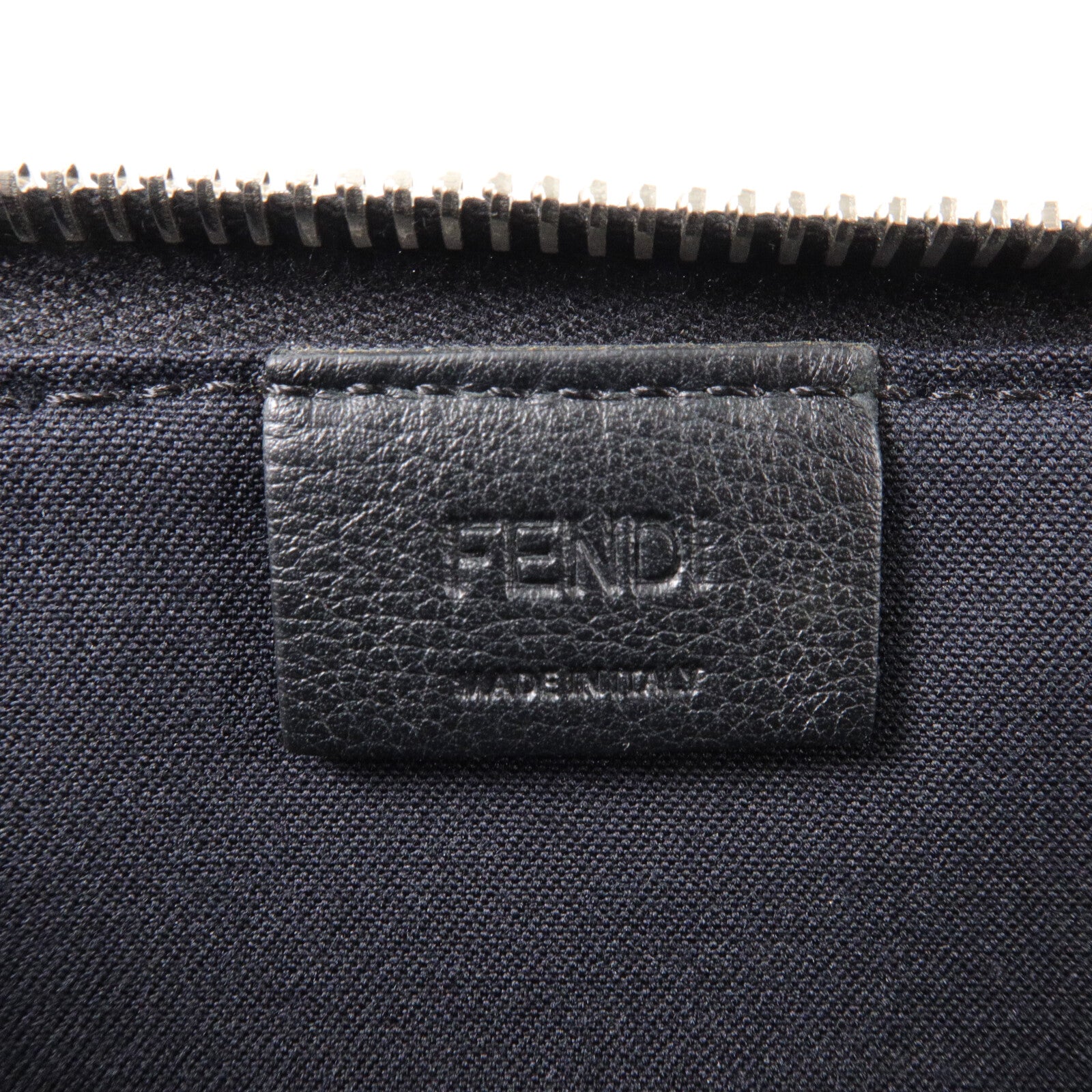 FENDI 牛皮皮革Studded Zip Clutch Bag手提包