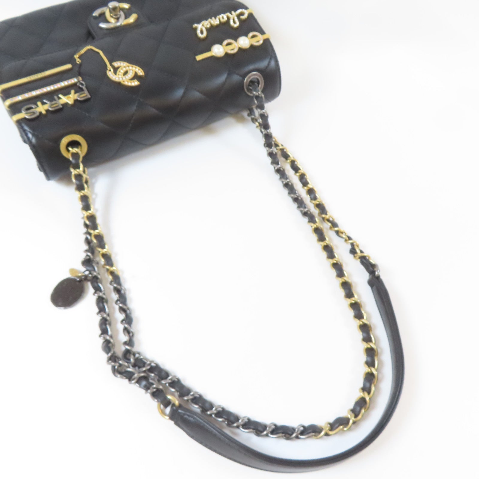 CHANEL 菱格羊皮皮革Pearl Hairpin Badge Chain Shoulder Bag金扣/銀扣鏈帶肩背袋黑色