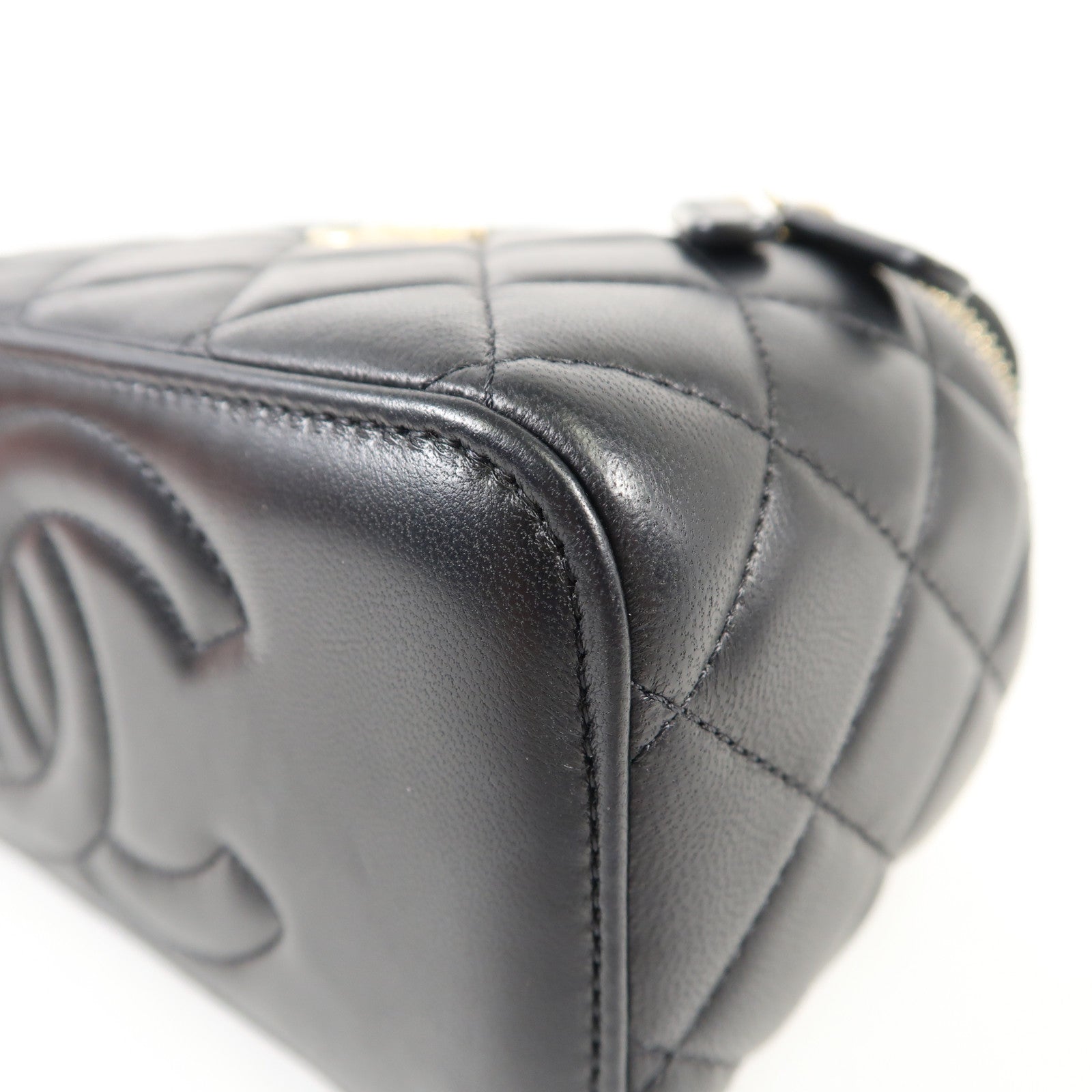 CHANEL 羊皮皮革Vanity Case金扣鏈帶肩背袋