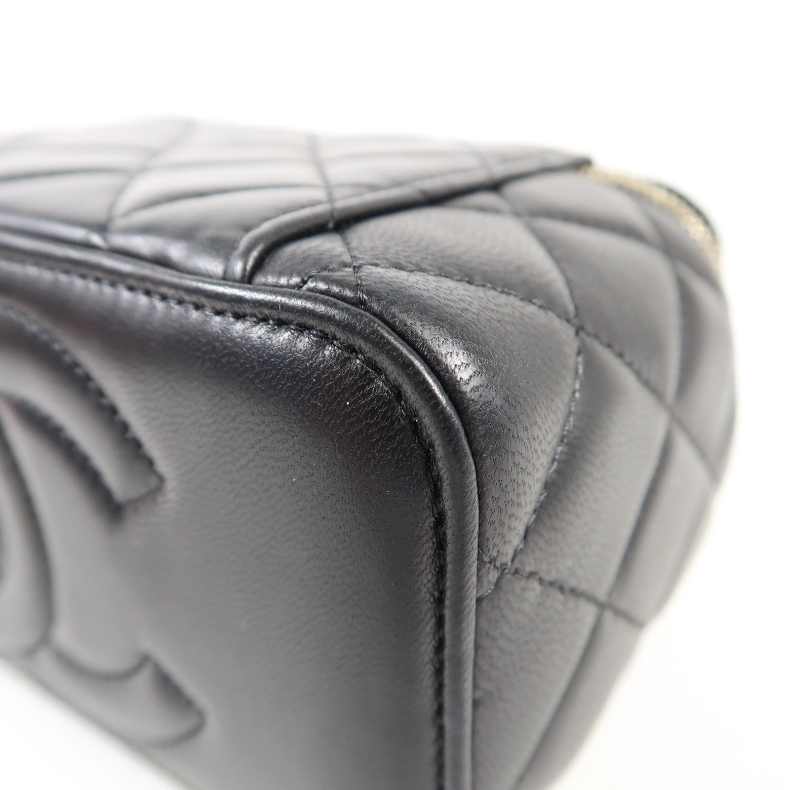 CHANEL 羊皮皮革Vanity Case金扣鏈帶肩背袋