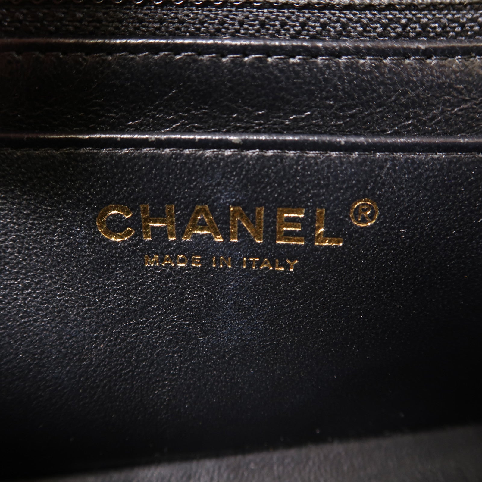 CHANEL 羊皮皮革Chain Shoulder金扣鏈帶肩背袋黑色