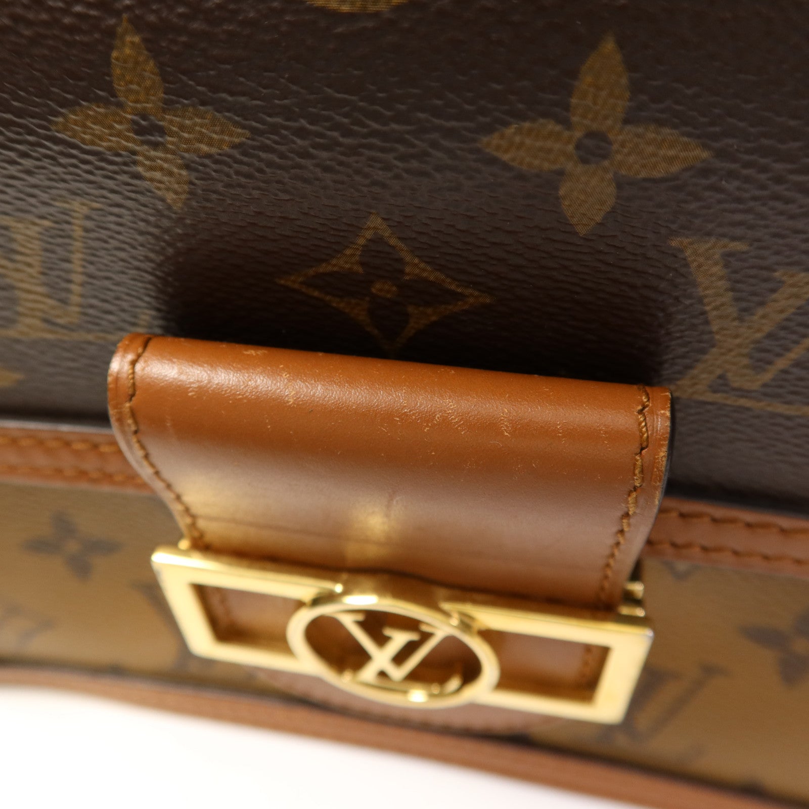 LOUIS VUITTON Monogram Reverse Mini Dauphine金扣肩背袋