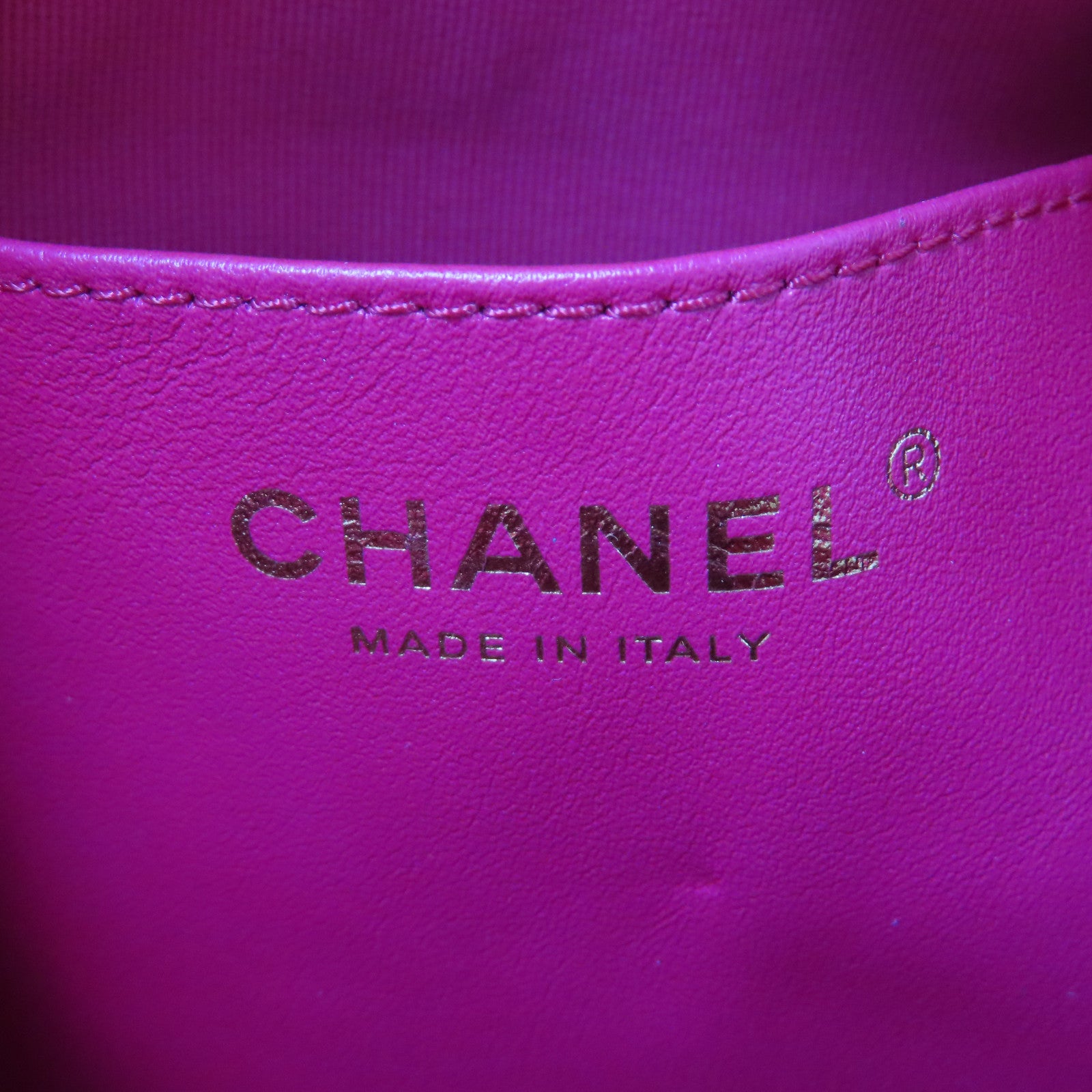 CHANEL 菱格羊皮皮革Chain Shoulder金扣鏈帶肩背袋白色