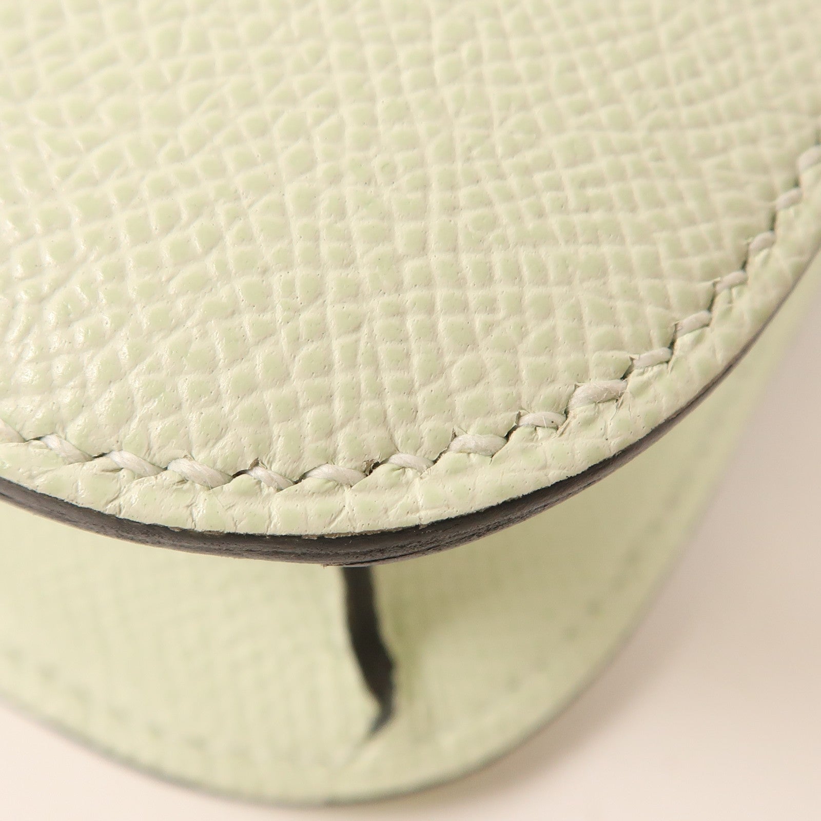 HERMES Epsom皮革Constance 24銀扣肩背袋Vert Fizz淺綠色