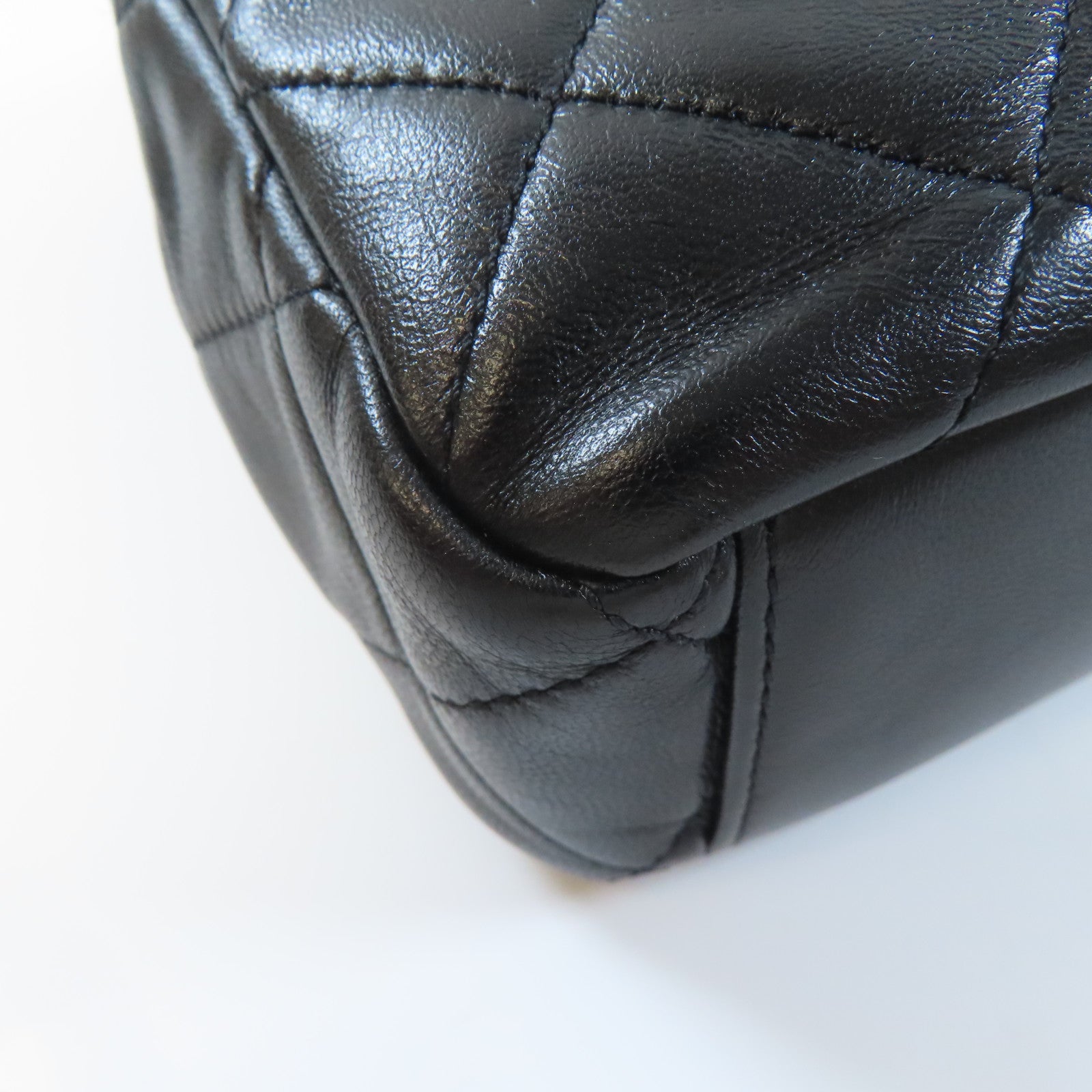 CHANEL 菱格羊皮皮革Chain Shoulder金扣鏈帶肩背袋黑色