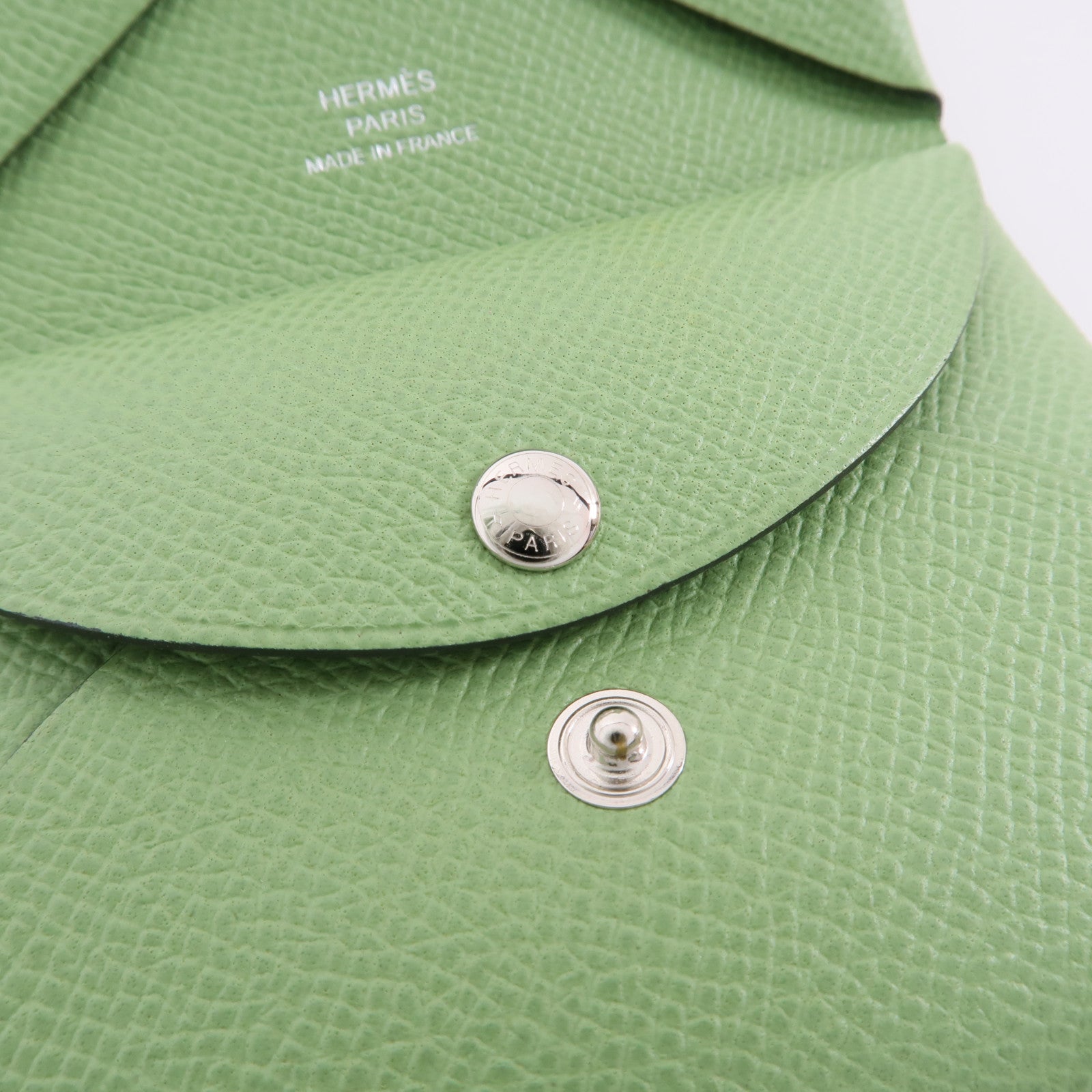 HERMES Epsom皮革Calvi Duoi銀扣卡片套Vert Criquet/綠色