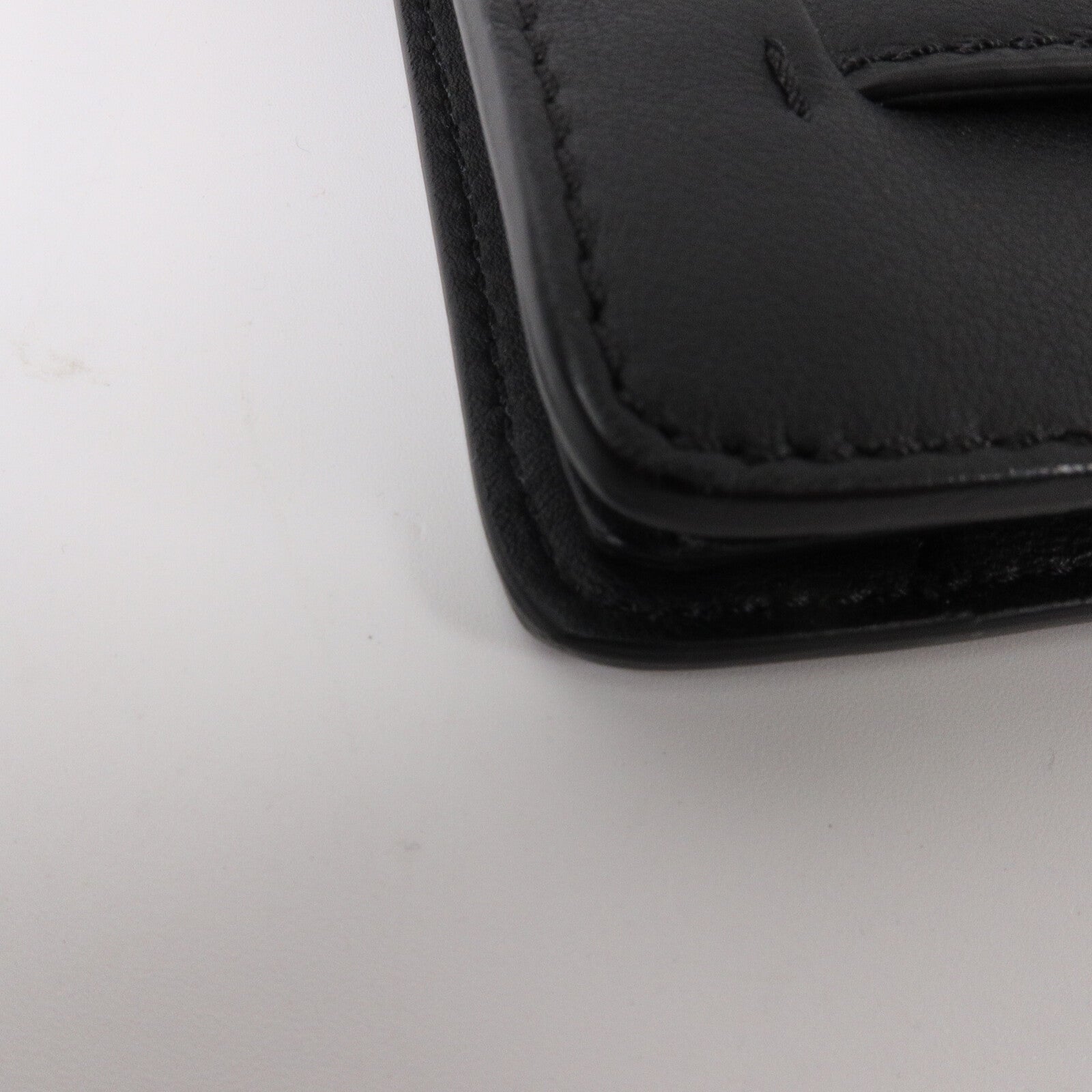 FENDI 牛皮皮革Pouch手提包