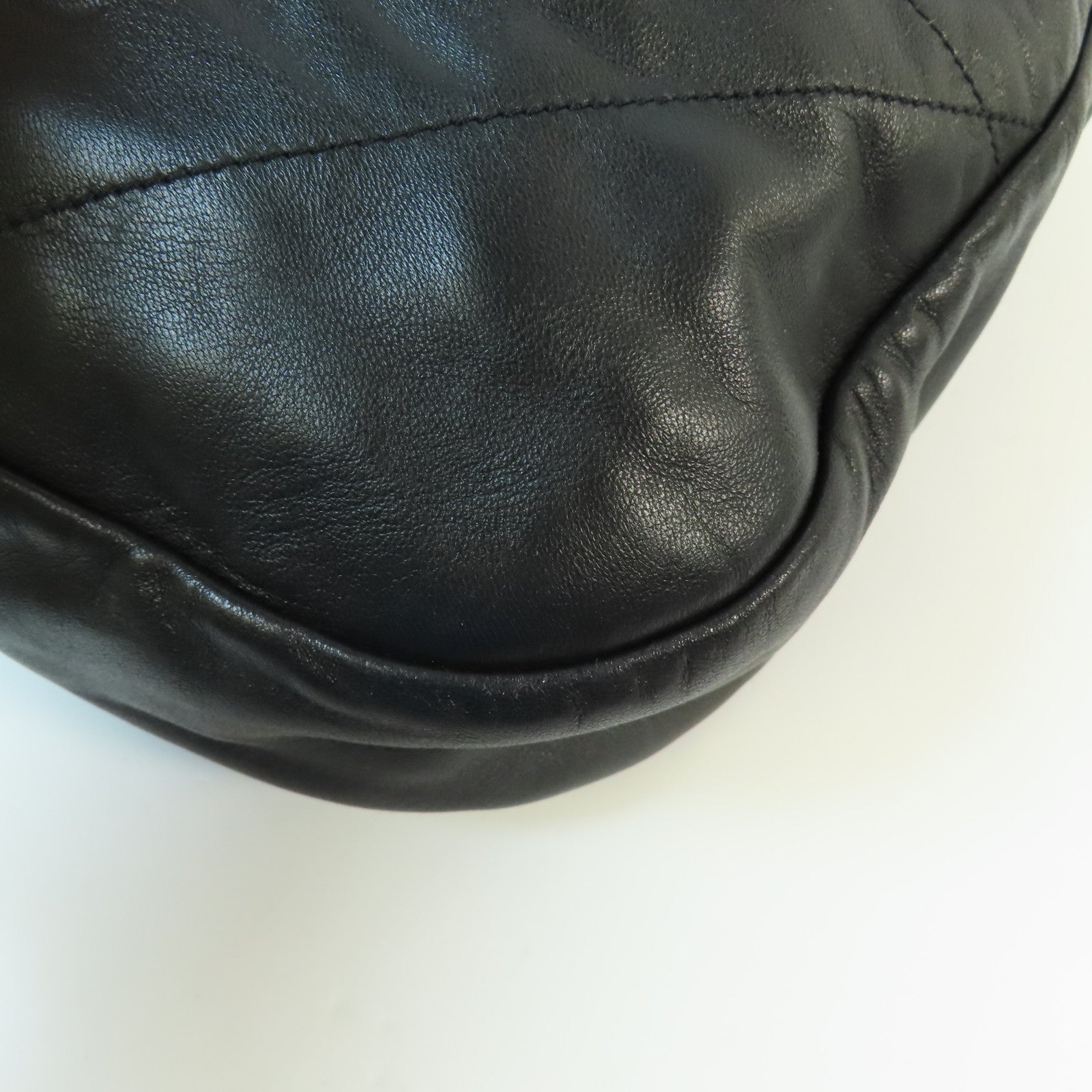 YVES SAINT LAURENT 羊皮皮革LARGE Jamie 4.3金扣肩背袋